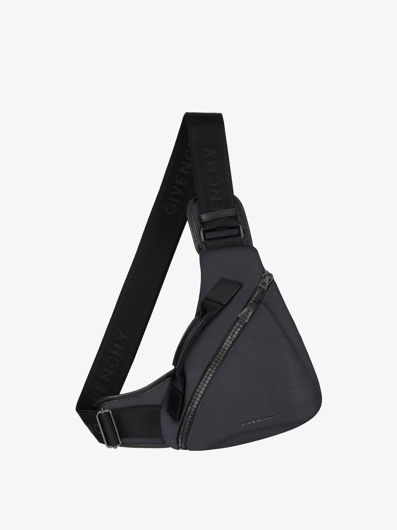 Givenchy o1n1vont0326 Size:OS/Small G-Zip Triangle Bag in Black Size ONE SIZE - 1 Thumbnail