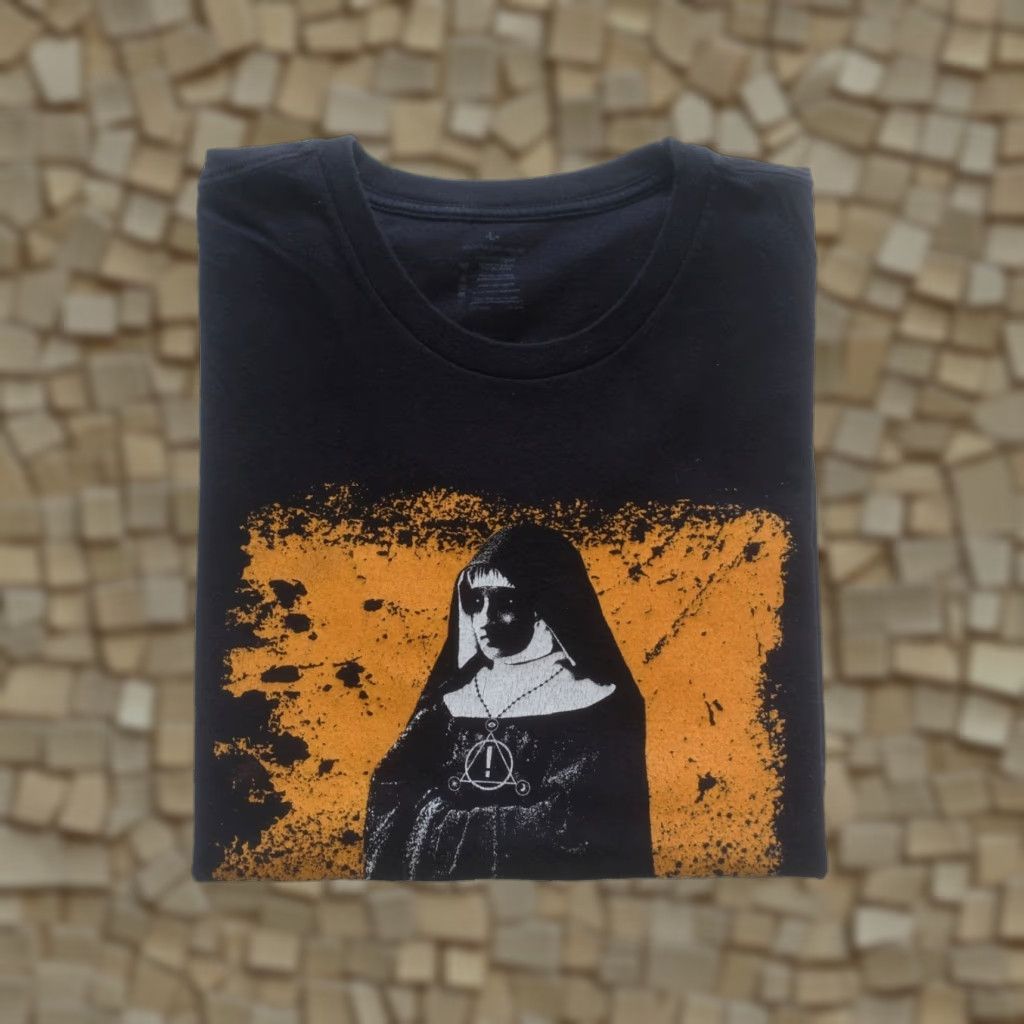 Vintage PANIC AT THE DISCO PRAY FOR THE WICKED DISTRESSED MUSIC TOUR VTG Y2K T SHIRT Mens SZ L Size US L / EU 52-54 / 3 - 1 Thumbnail