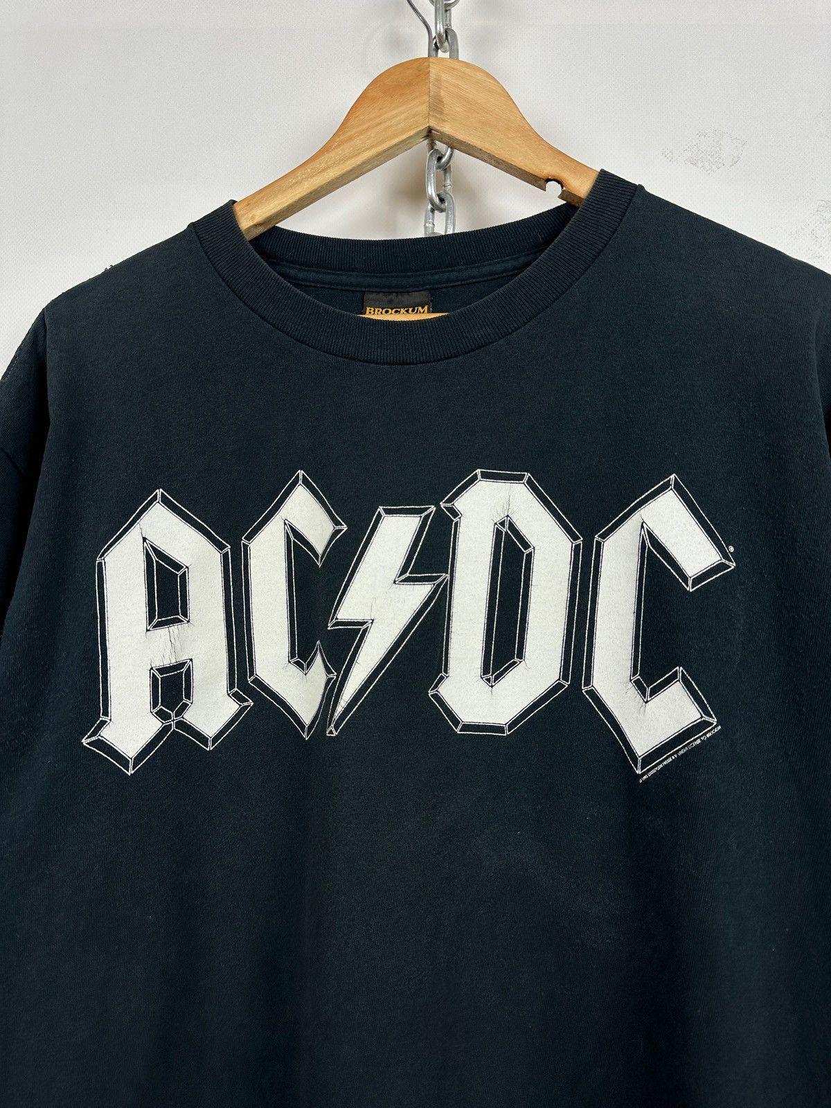 Band Tees 1996 Vintage AC/DC Ballbreaker Brockum World Tour T-Shirt Size US L / EU 52-54 / 3 - 12 Thumbnail
