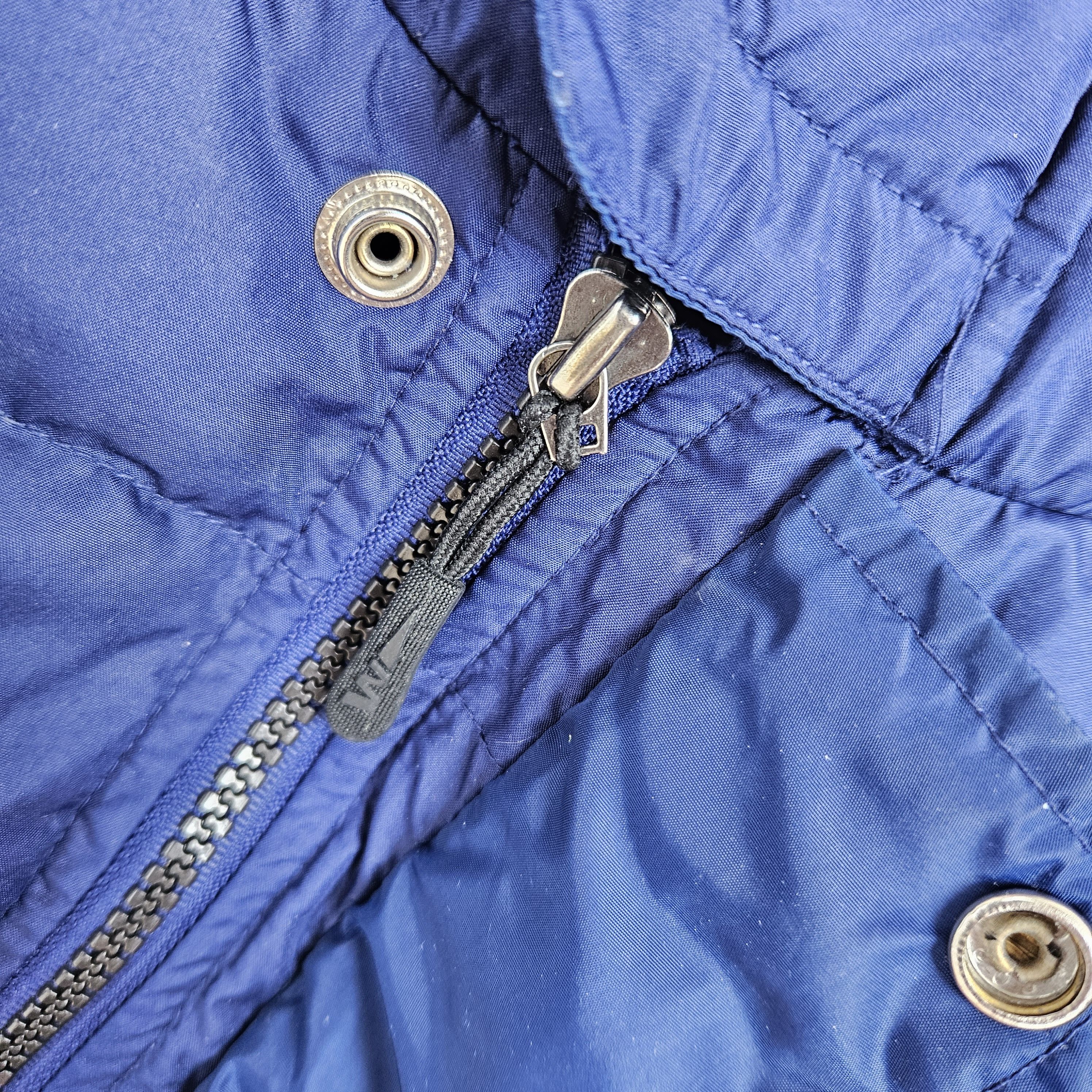 Nike × Vintage Vintage Nike Navy Puffer Swoosh Size US XL / EU 56 / 4 - 6 Thumbnail
