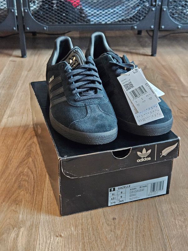 Adidas Adidas Gazelle 43 Size US 9.5 / EU 42-43 - 3 Thumbnail