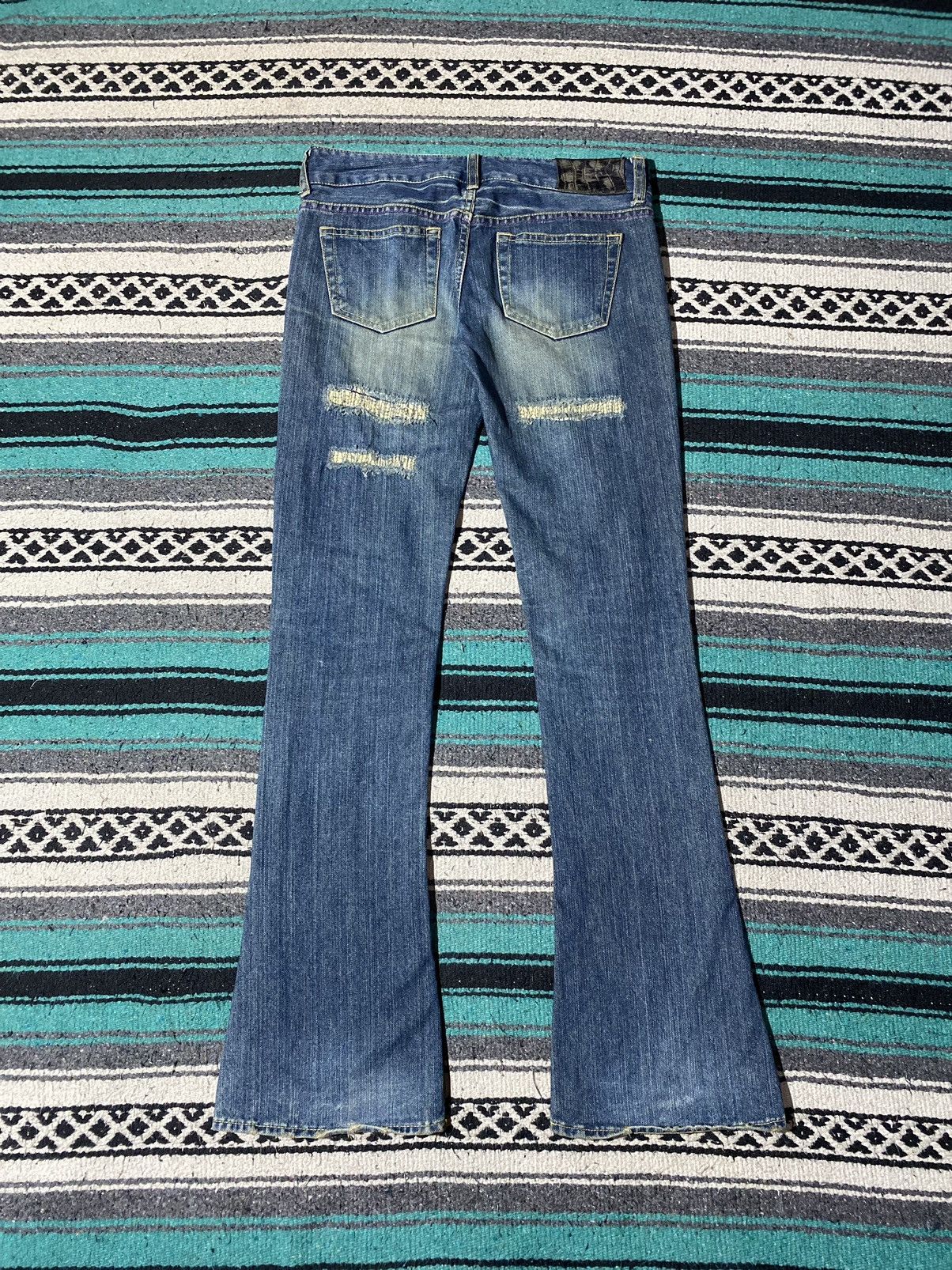 If Six Was Nine SLY Japan Distressed Bootcut Denim Size US 30 / EU 46 - 6 Thumbnail