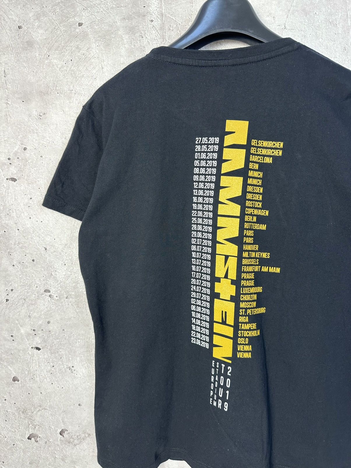 Band Tees Rammstein World Tour Black Printed Short Sleeve T-shirt Size XL / US 12-14 / IT 48-50 - 6 Thumbnail