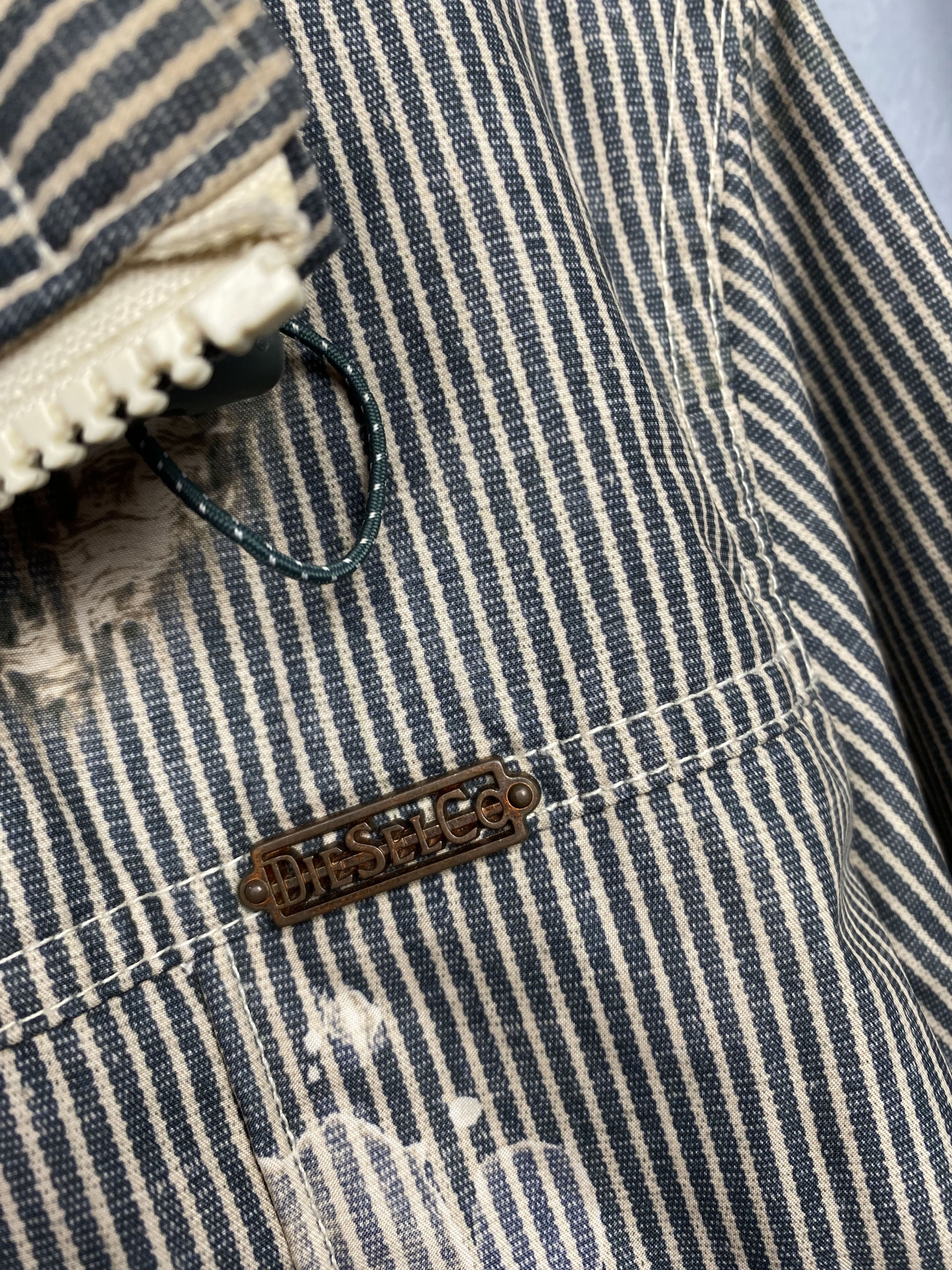 Diesel Diesel Vintage Mens Distressed Print Jacket Size US L / EU 52-54 / 3 - 3 Thumbnail