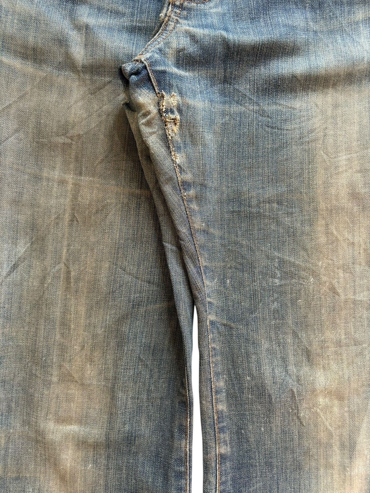 Uniqlo Vintage Uniqlo Rusty Mud Wash Distressed Flare Jeans Size US 28 / EU 44 - 6 Thumbnail