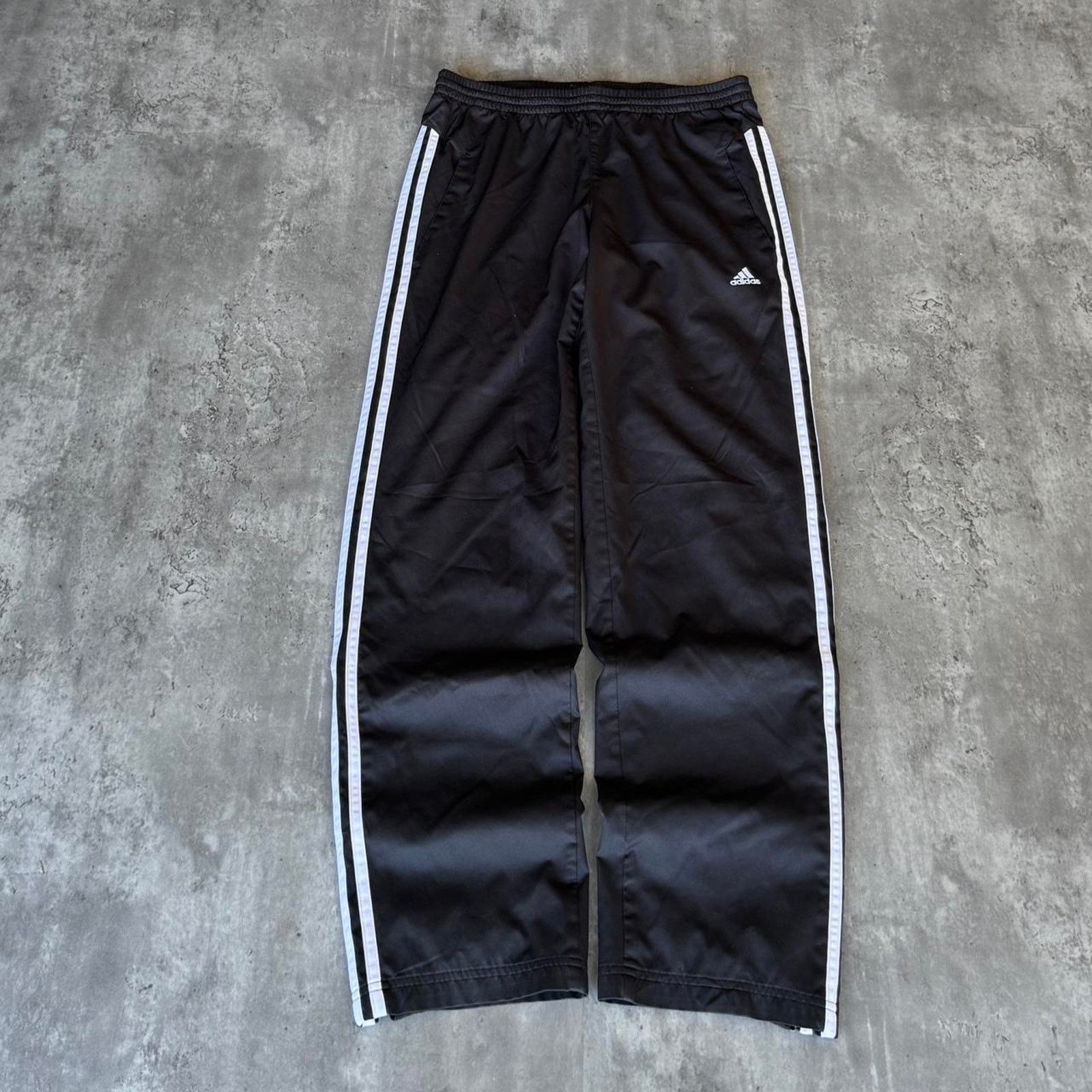 Adidas × Vintage Adidas Black & White Stripes Embroidered Opium Sweatpants Size US 34 / EU 50 - 1 Thumbnail