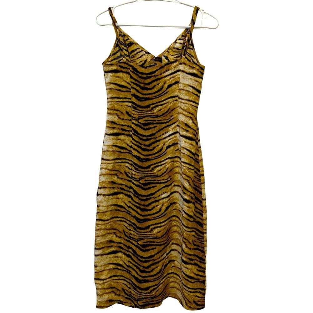 Designer PrettyLittleThing Tiger Print Midi Slip Dress Size S / US 4 / IT 40 - 3 Thumbnail