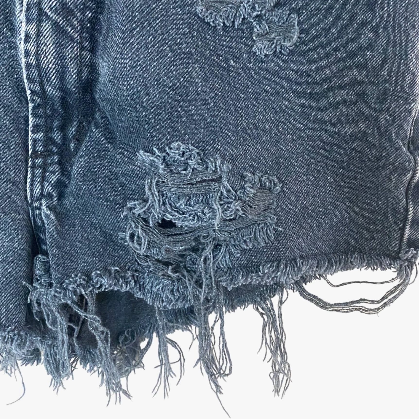 Vintage VINTAGE Bongo Denim Shorts Womens 7 Black Cut-Off High-Rise Distressed 100% Cotton USA Womens Size 28" / US 6 / IT 42 - 6 Thumbnail