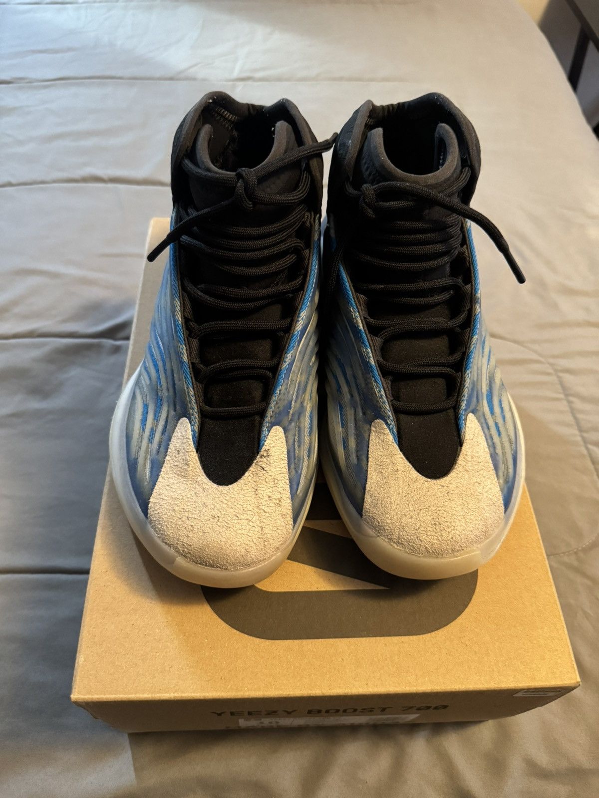 Adidas Adidas Yeezy Quantum “Frozen” Size US 10 / EU 43 - 1 Thumbnail