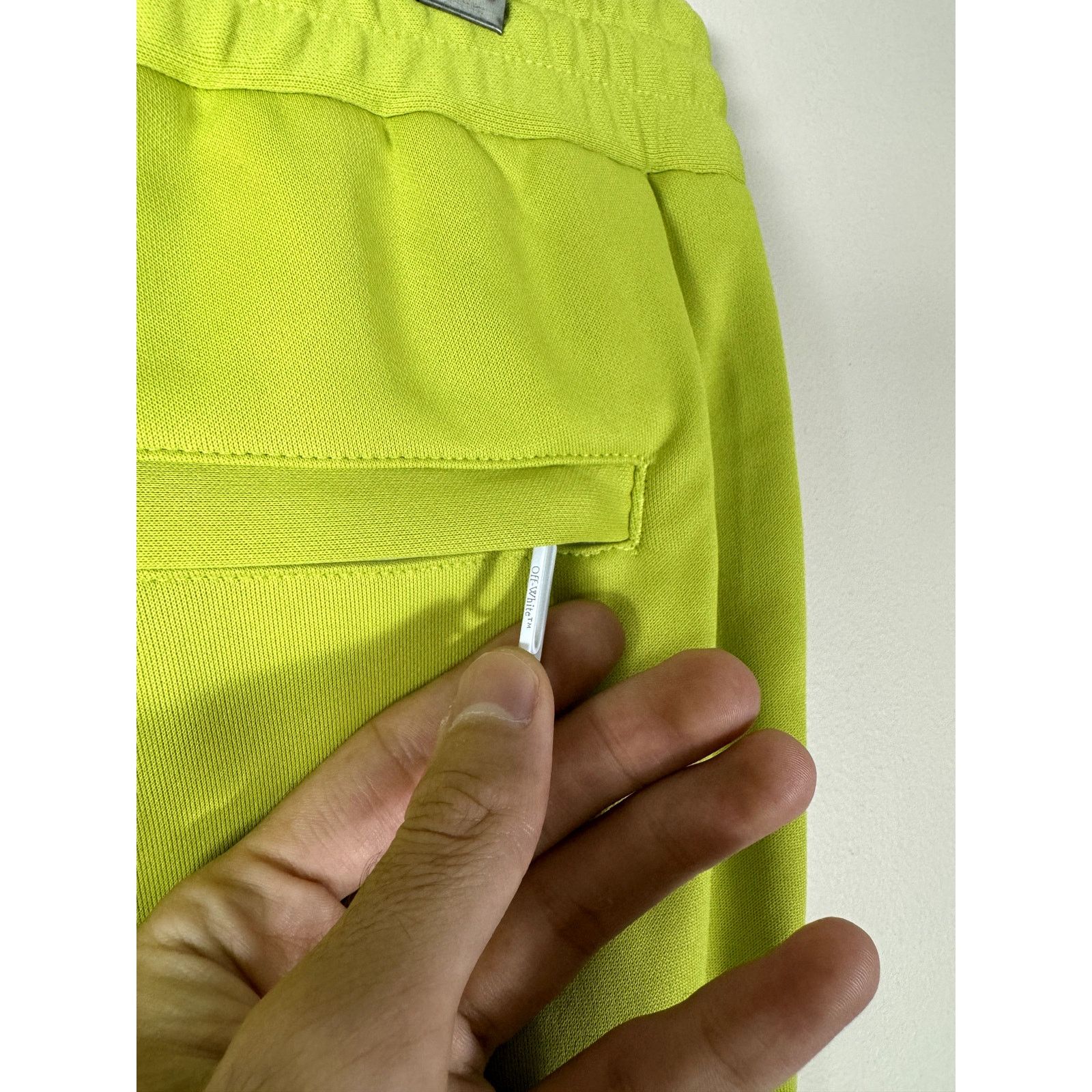 Off-White o1rshd1 Single Arrow Slim Trackpant in Lime White Size US 36 / EU 52 - 12 Thumbnail