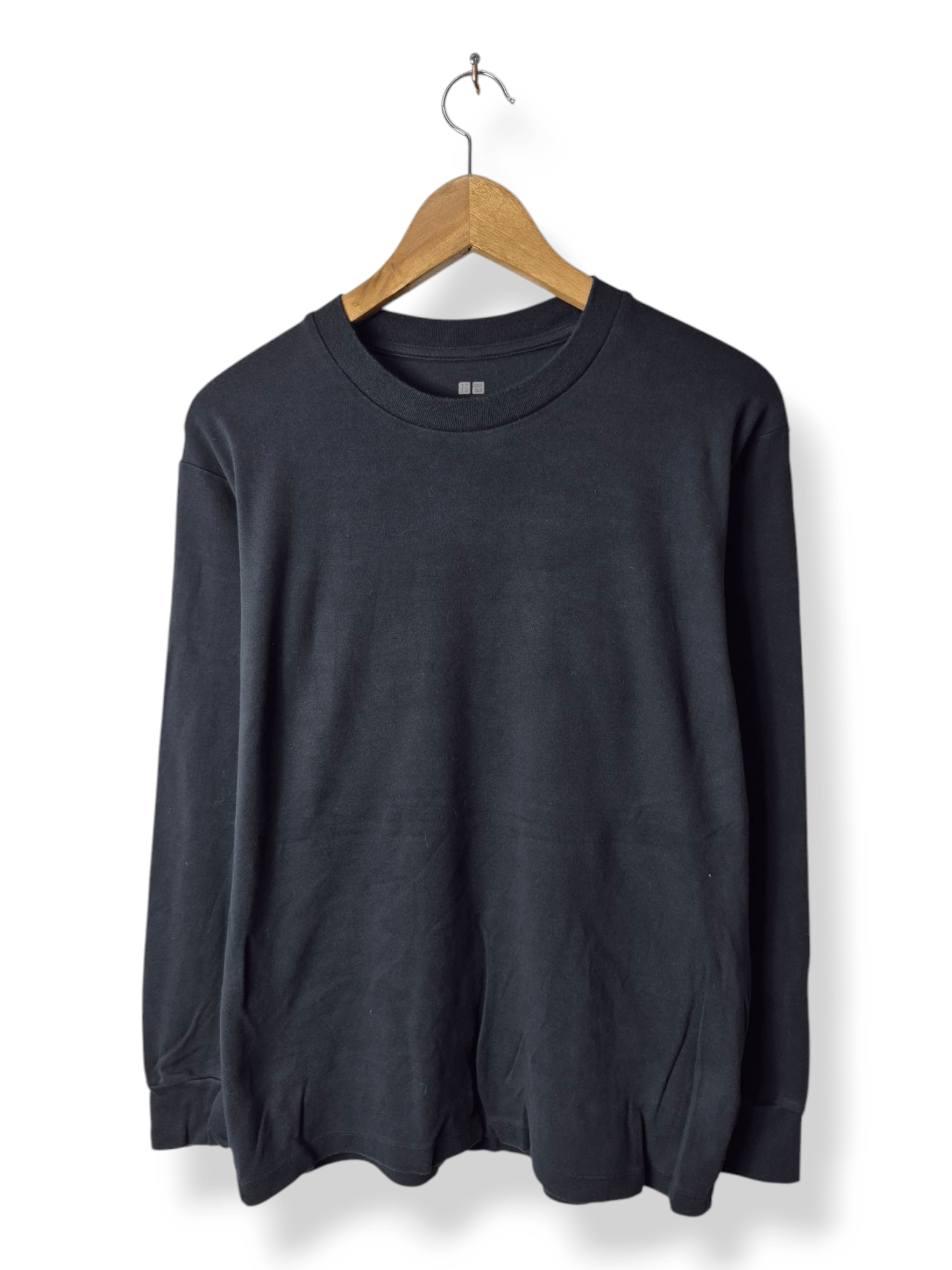 Japanese Brand × Uniqlo 🔥 Uniqlo Plain Black Longsleeves Tee Size US M / EU 48-50 / 2 - 1 Thumbnail