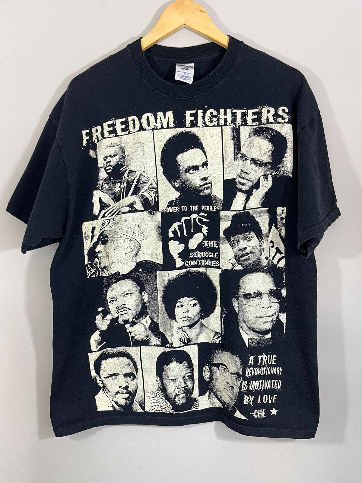 Vintage FREEDOM FIGHTERS Revolutionary History Tee Size US XL / EU 56 / 4 - 1 Thumbnail