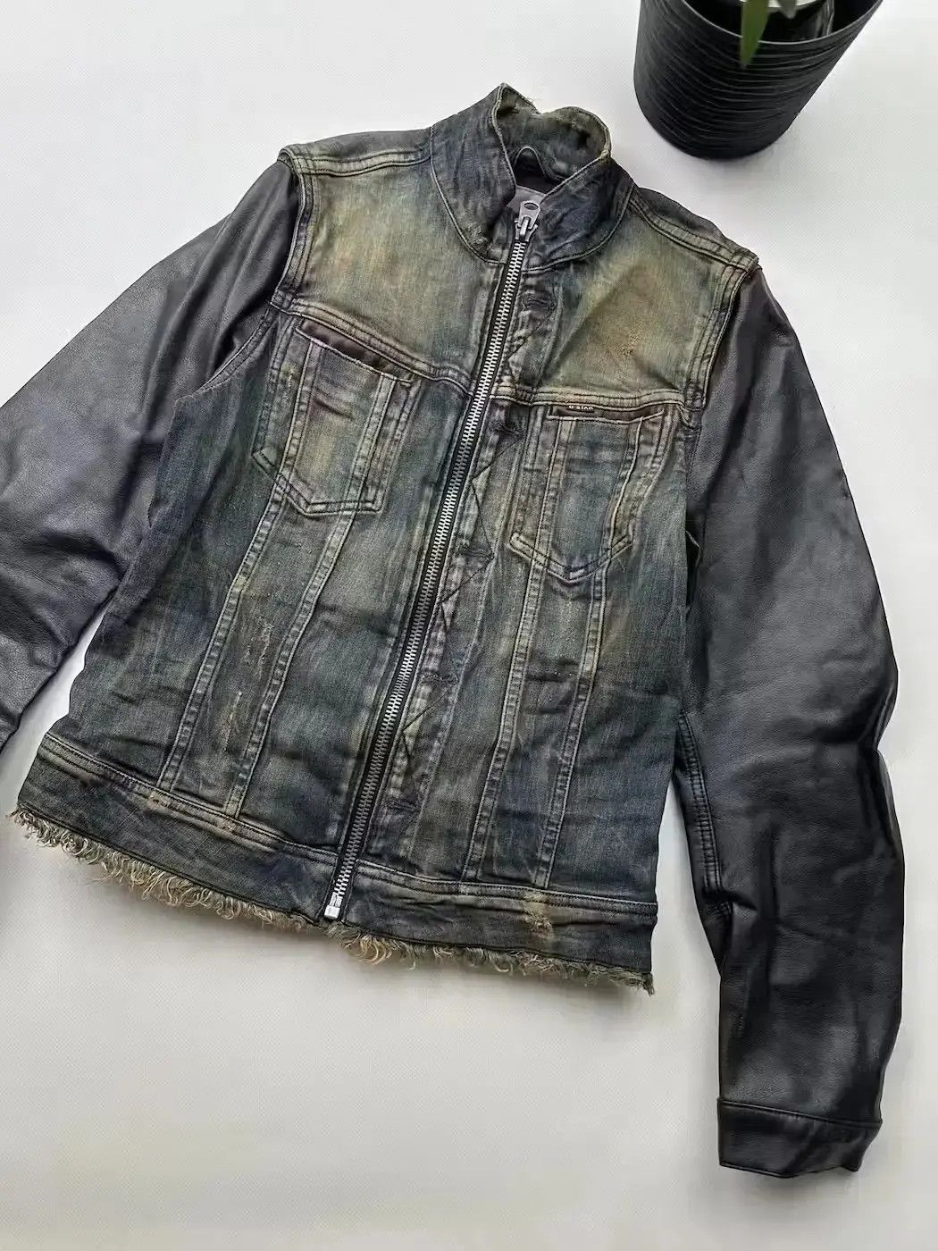 G-Star G-Star Vintage Faded Amazing Cropped Denim Jacket (3) Size S / US 4 / IT 40 - 3 Thumbnail