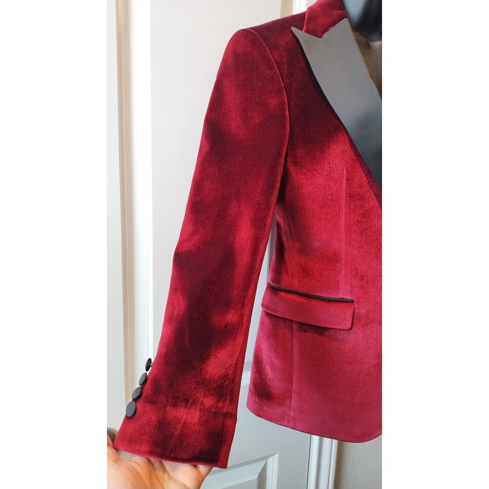 Other Ron Tomson Classic Lapel tuxedo Jacket Red velvet Size US36 Size US S / EU 44-46 / 1 - 3 Thumbnail