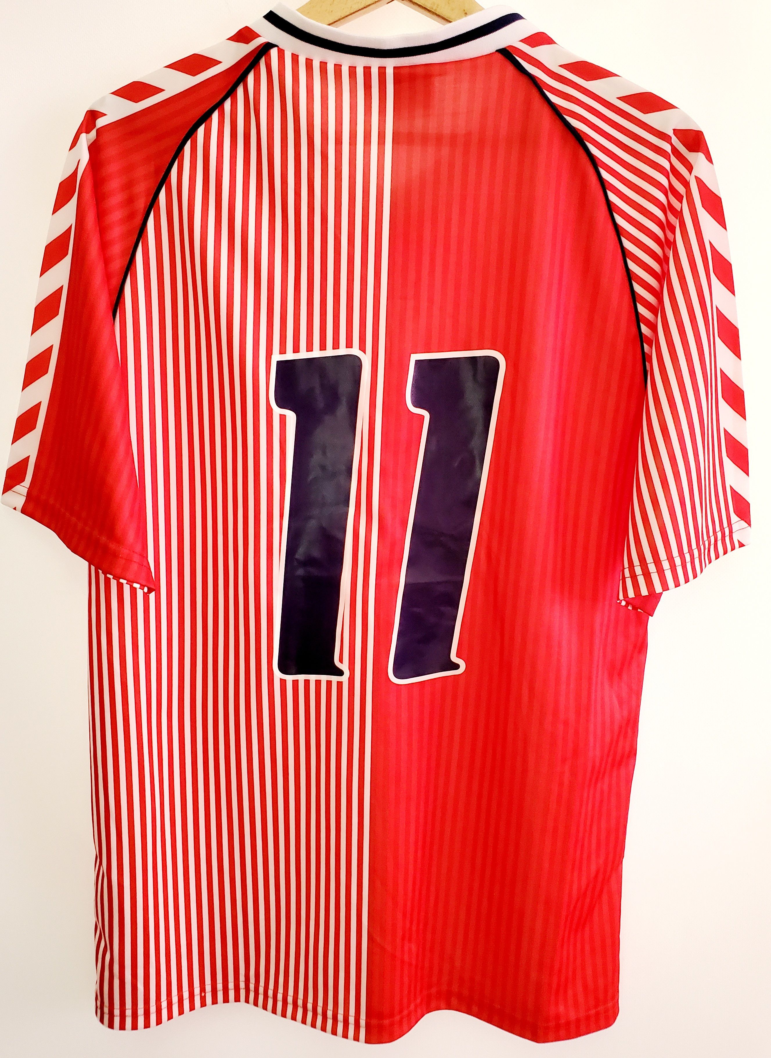 Hummel × Vintage Denmark 1986 #11 M. Laudrup Hummel jersey reprint perfect L Size US L / EU 52-54 / 3 - 2 Thumbnail