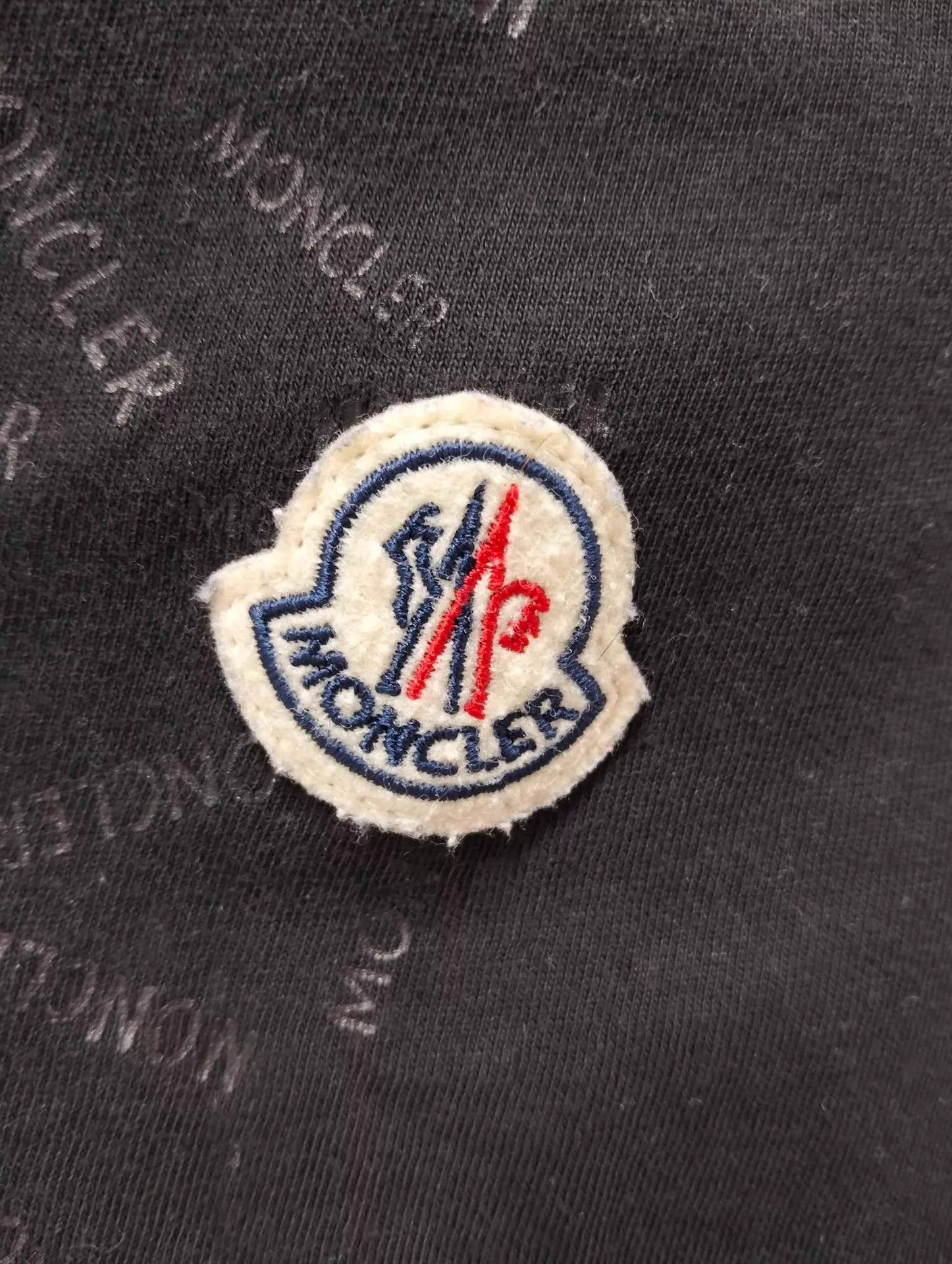 Moncler Moncler All Over Logo Short Sleeve T-shirt XL Size XL / US 12-14 / IT 48-50 - 7 Thumbnail