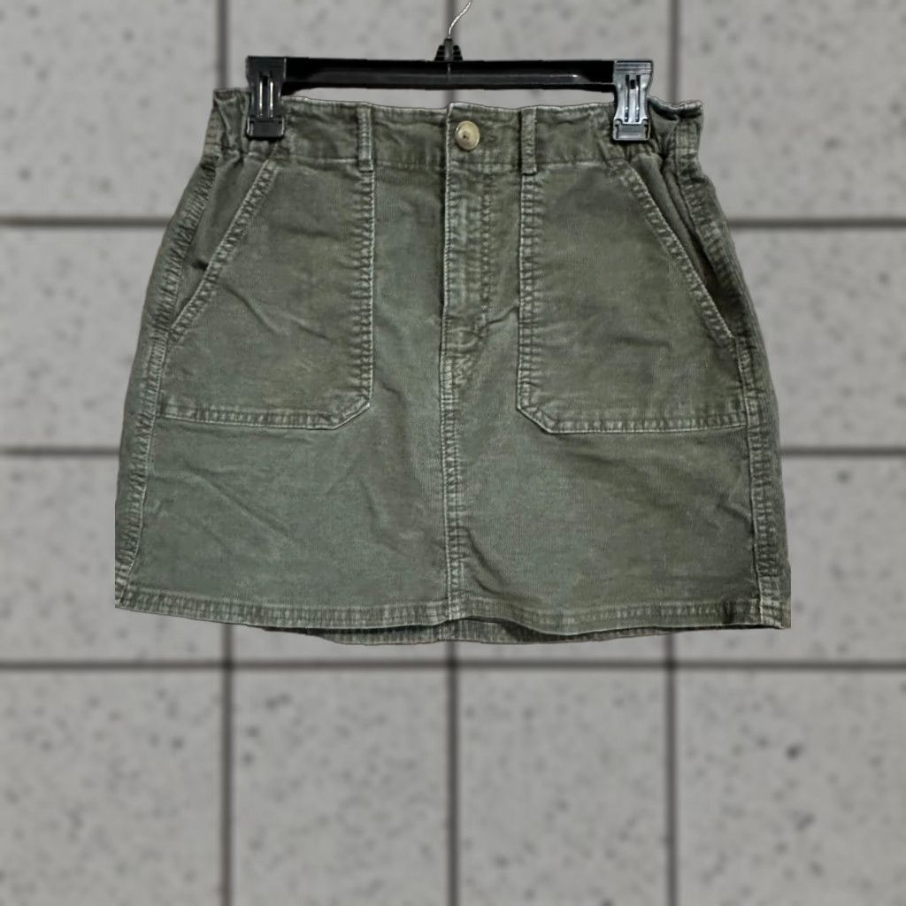 American Eagle Outfitters American Eagle Jean Mini Skirt Women Size 6 Green Size 28" / US 6 / IT 42 - 1 Thumbnail