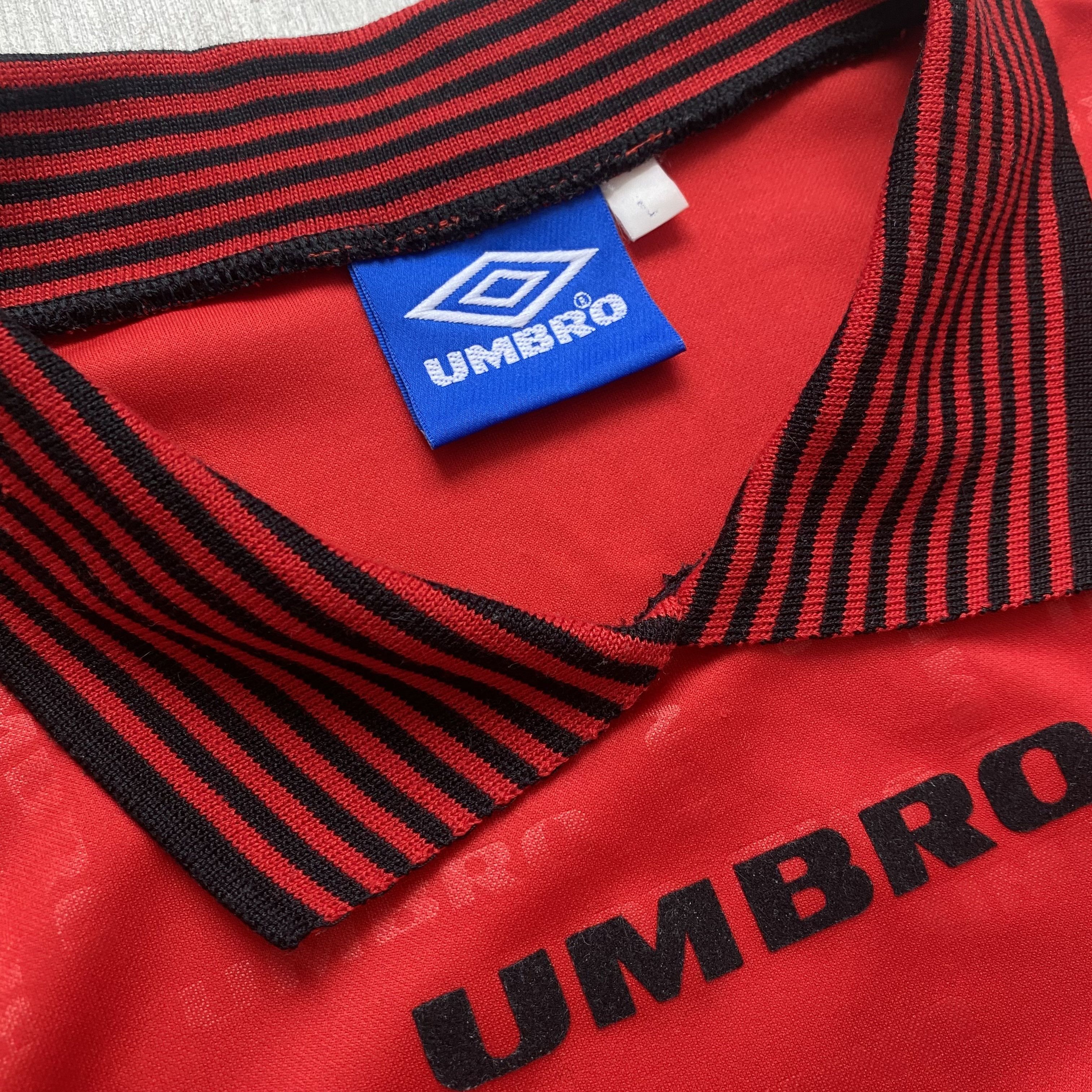 Umbro Blockore 90s Vintage UMBRO Jersey Longsleeve Soccer Size US L / EU 52-54 / 3 - 4 Thumbnail