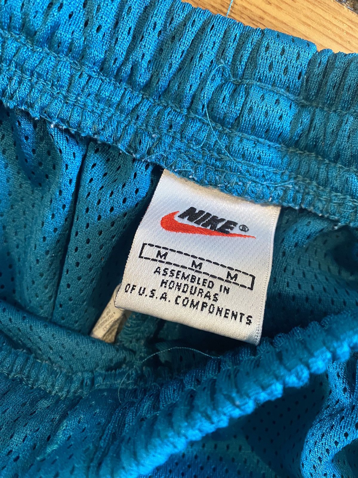 Nike vintage Nike mesh shorts Medium Size US 32 / EU 48 - 3 Thumbnail