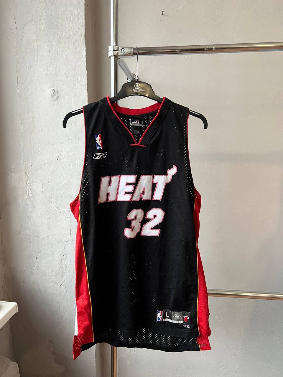 NBA VINTAGE MIAMI HEAT #32 O’NEAL REEBOK BASKETBALL JERSEY L Size US L / EU 52-54 / 3 - 2 Thumbnail