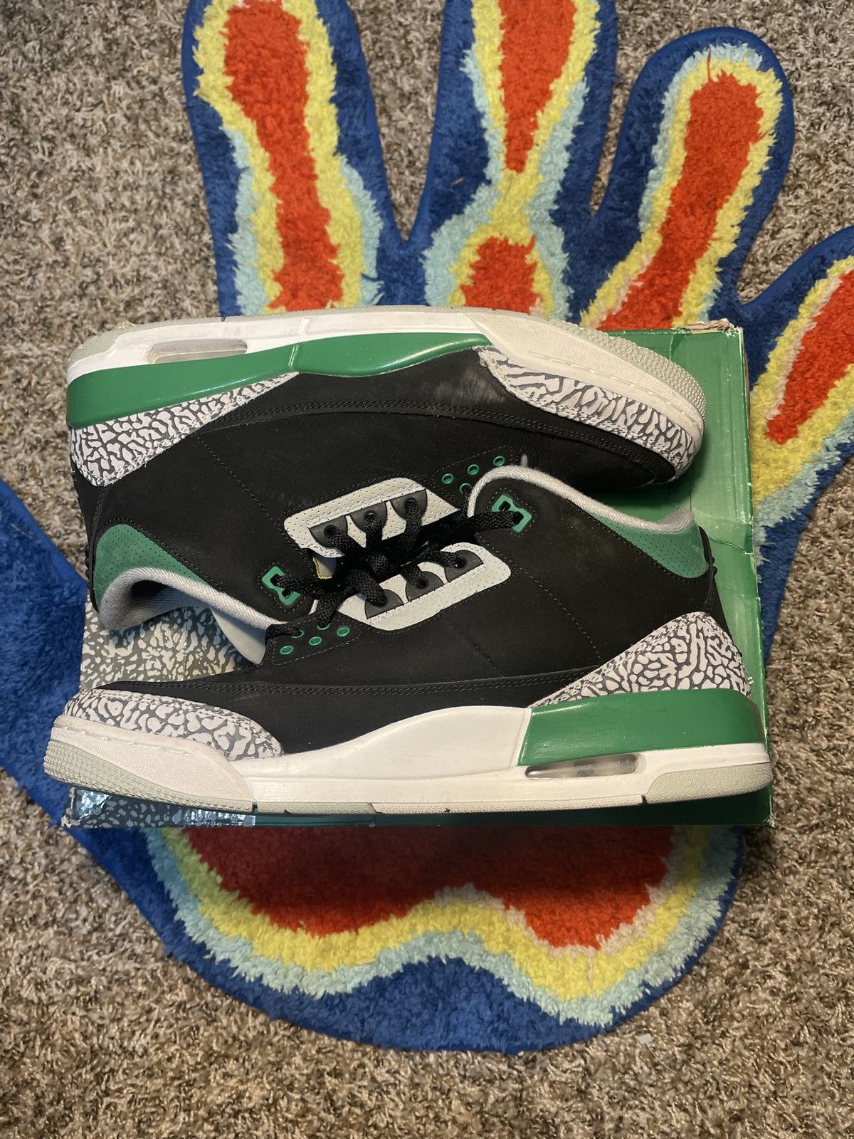 Jordan Brand Air Jordan 3 Retro “Pine Green” Size US 13 / EU 46 - 2 Thumbnail