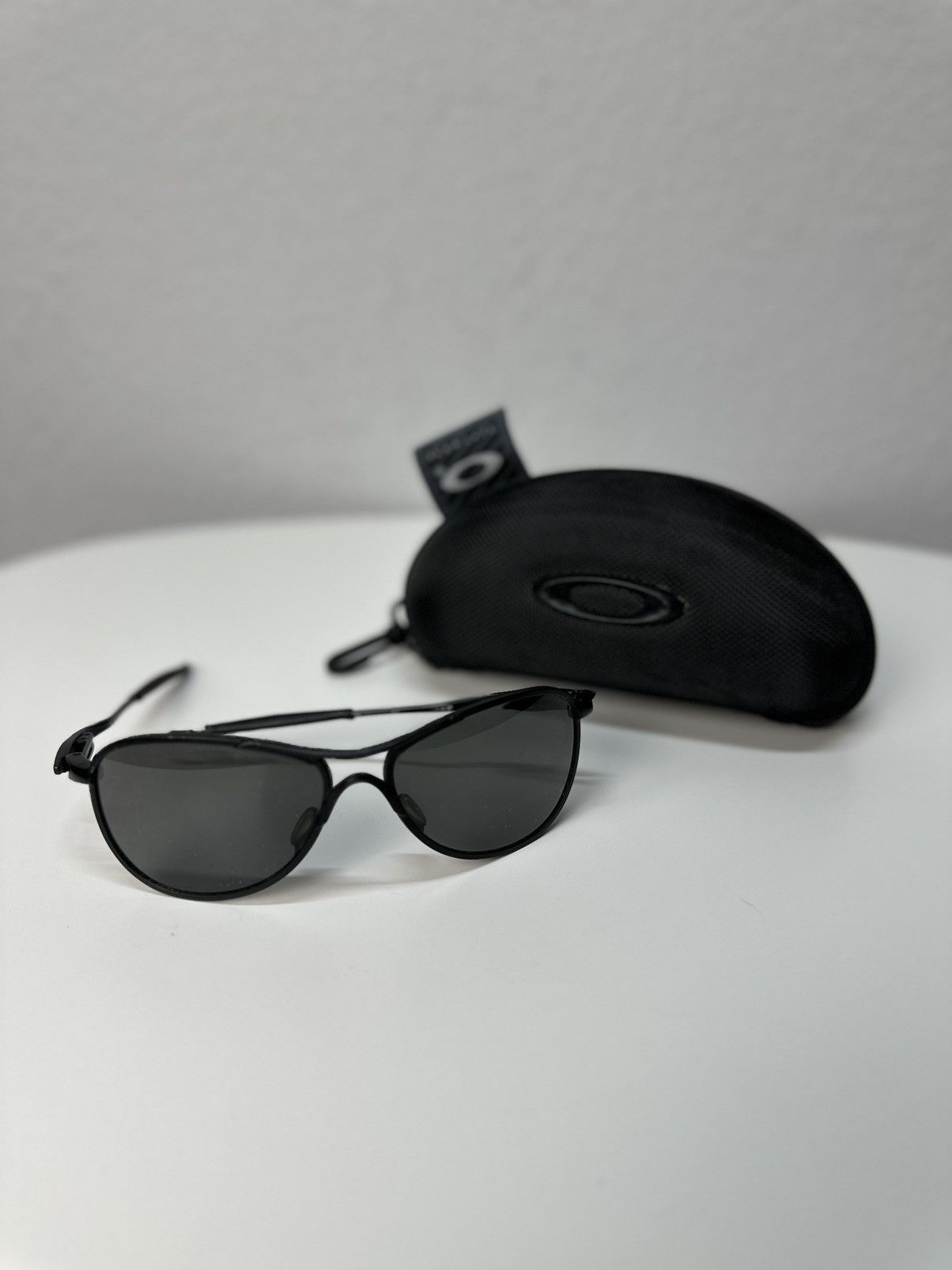 Vintage Vintage Oakley Glasses Outdoor Streetwear Avantgarde Y2K Size ONE SIZE - 1 Thumbnail