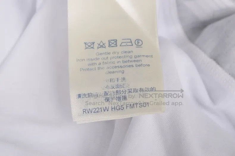 Louis Vuitton Louis Vuitton short sleeves Size US L / EU 52-54 / 3 - 7 Thumbnail