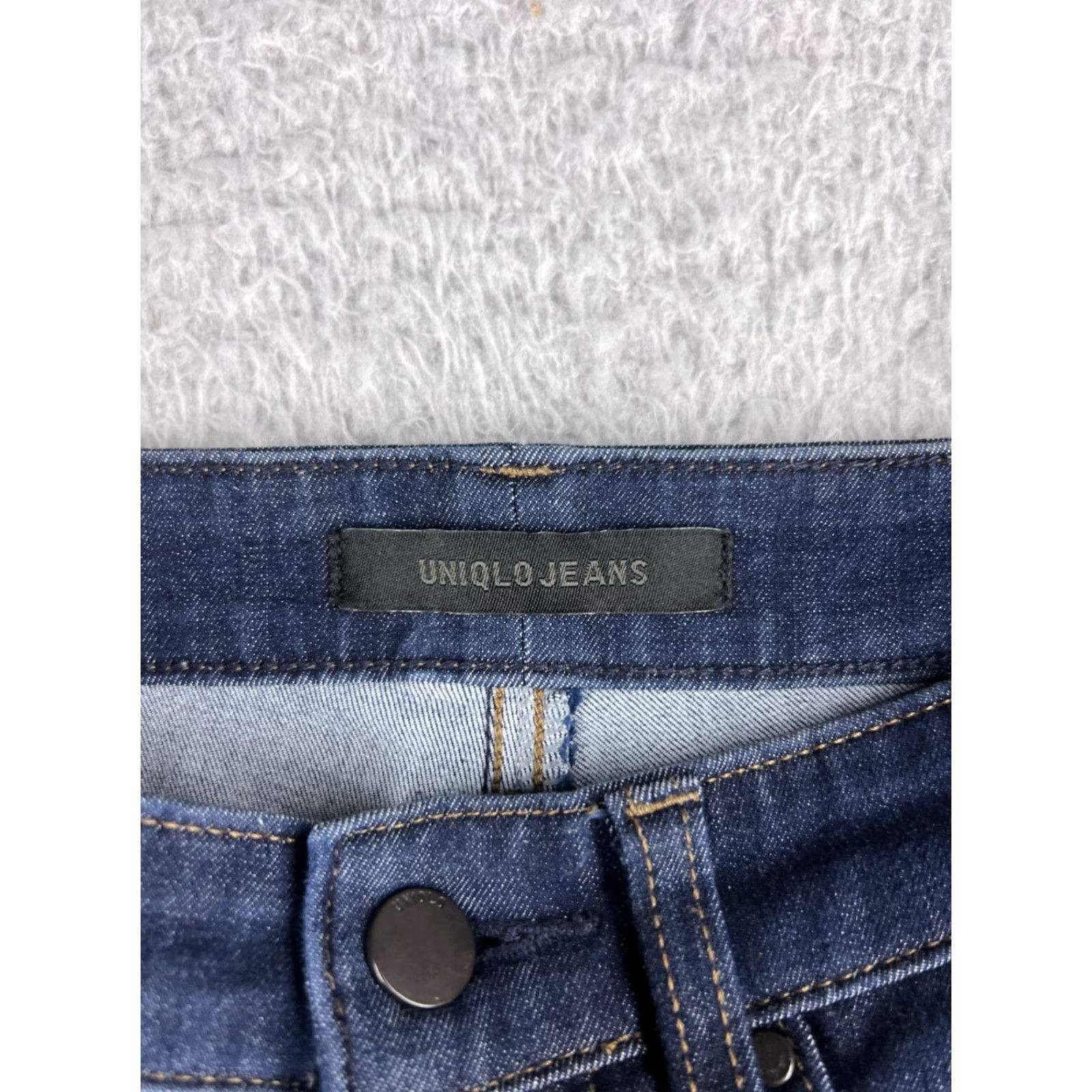 Uniqlo Uniqlo Jeans Women 2 Blue Denim Tapered Dark Wash Stretch Cotton Blend Regular Rise Mid Inseam 27" 5-Pocket Zip Front Womens Jeans Blue 2 Size 26" / US 2 / IT 38 - 6 Thumbnail