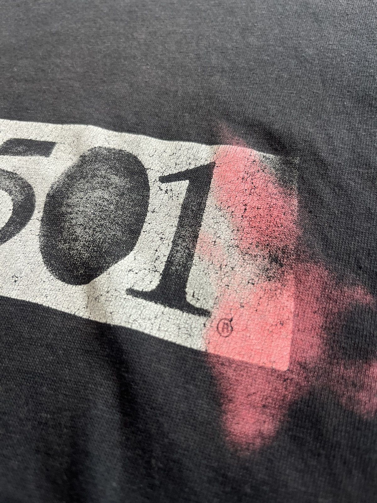 Levi's Vintage Levi’s 501 1989’s collections (sun fade) tshirt Size US XL / EU 56 / 4 - 8 Thumbnail