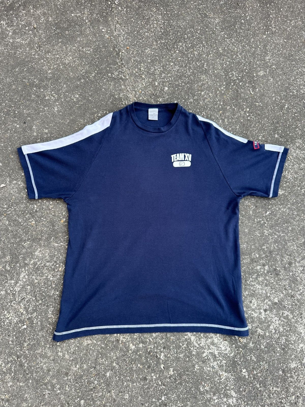 Nike Vintage Nike T-shirt Team Logo Size US XL / EU 56 / 4 - 1 Thumbnail