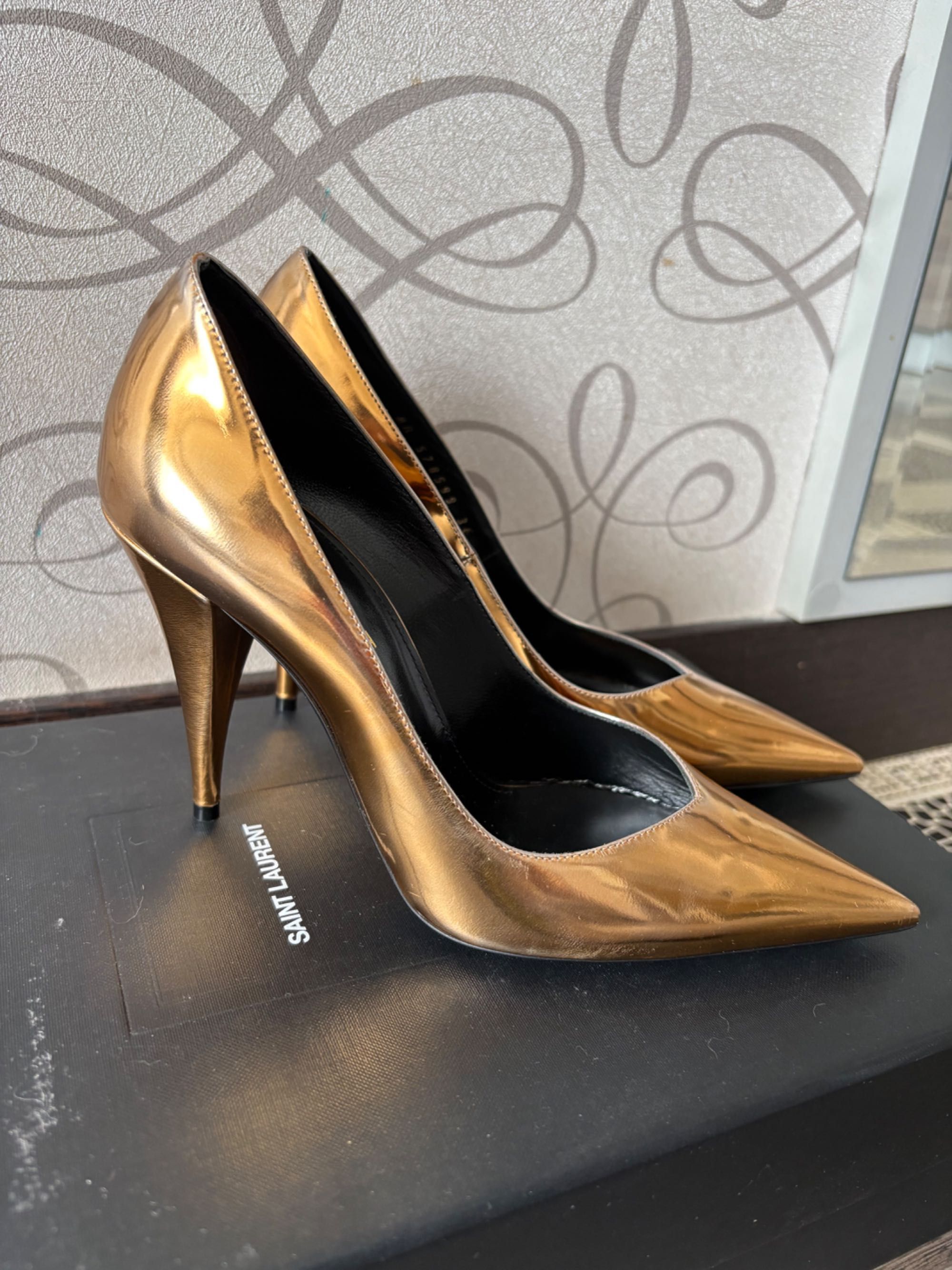 Saint Laurent Paris Saint Laurent Gold Heels Size US 6 / IT 36 - 1 Thumbnail