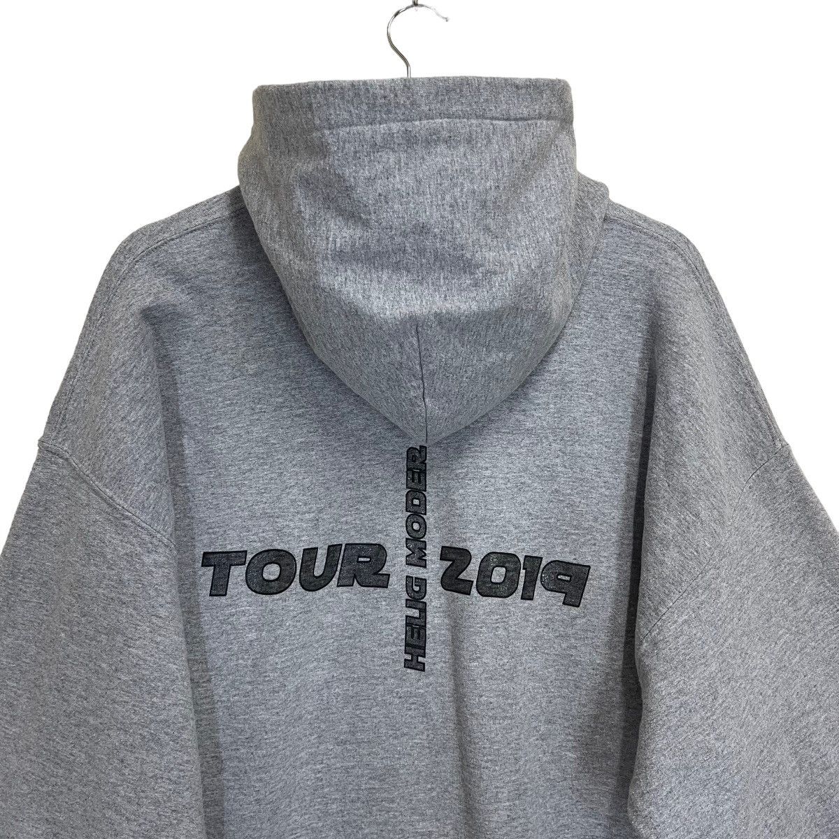 Japanese Brand Helig Moder Tour 2019 Big Logo Pullover Hoodies Size US XL / EU 56 / 4 - 4 Thumbnail