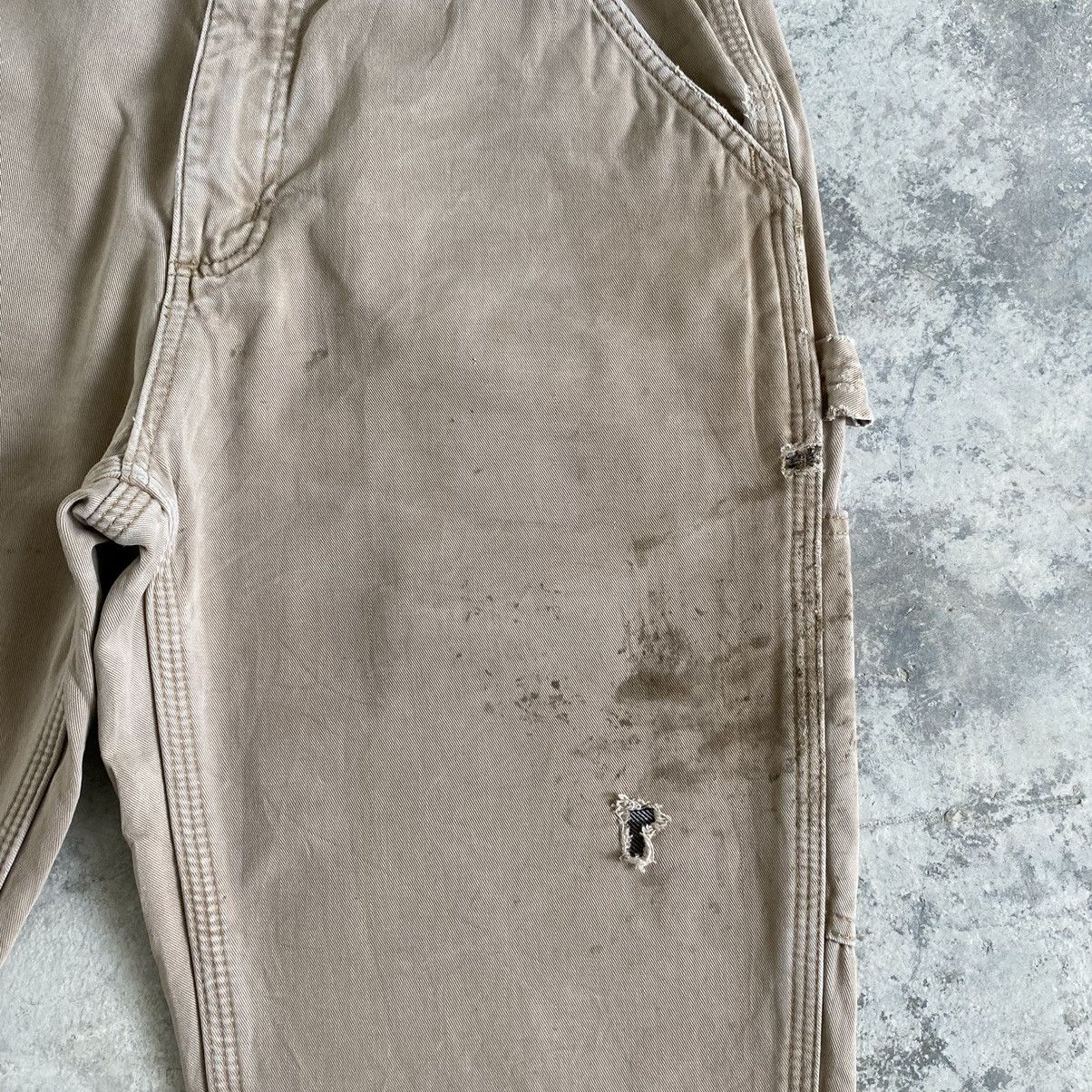 Carhartt Vintage Carhartt Blanket Lined Ripped Dirty Carpenter Pants Size US 29 - 11 Thumbnail
