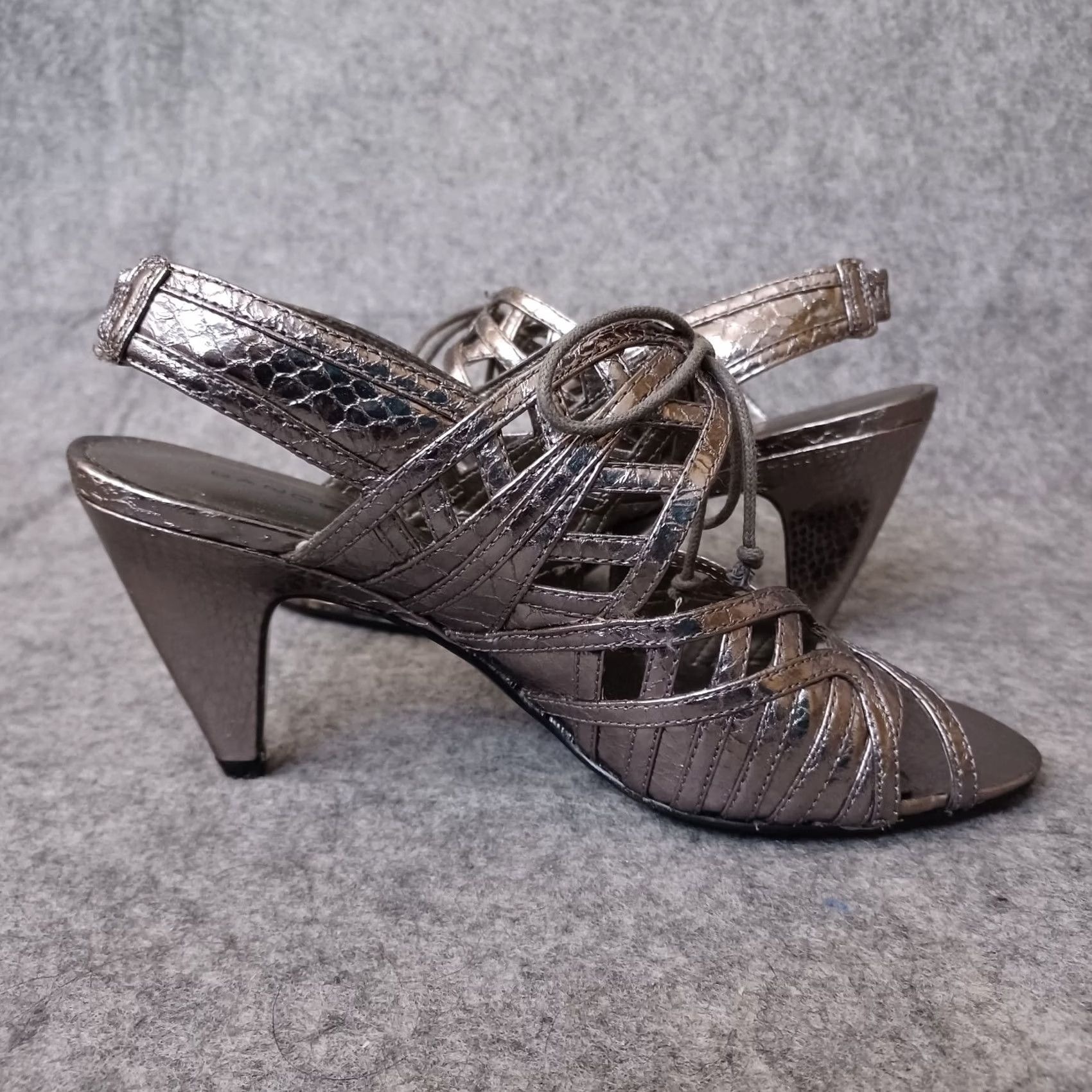 Vintage Bandolino Womens Sandal 6M Silver Metallic Delmari Strappy Sling Back Pump Size US 6 / IT 36 - 5 Thumbnail