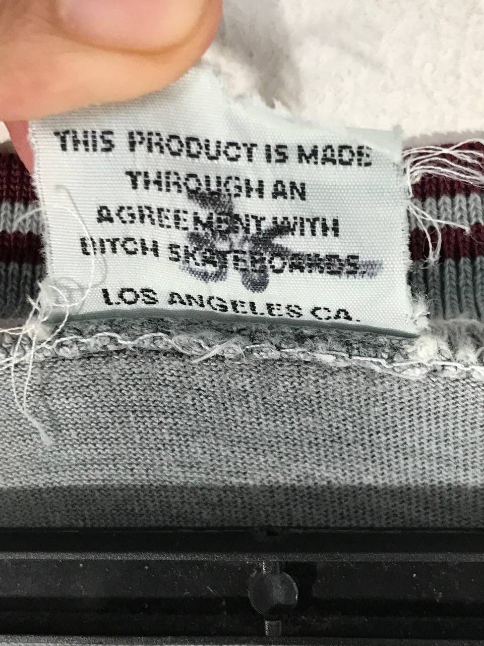 Vintage vintage bitch skateboard Size US M / EU 48-50 / 2 - 6 Thumbnail