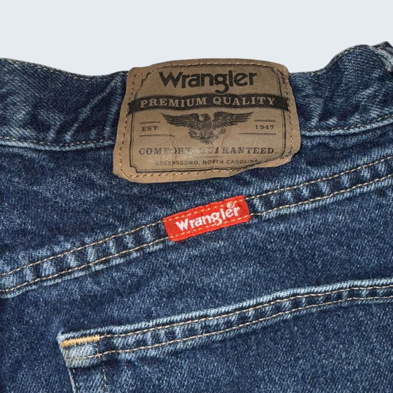 Wrangler Wrangler Mens Regular Fit Jeans 32x30 Dark Wash Denim Size US 32 / EU 48 - 6 Thumbnail