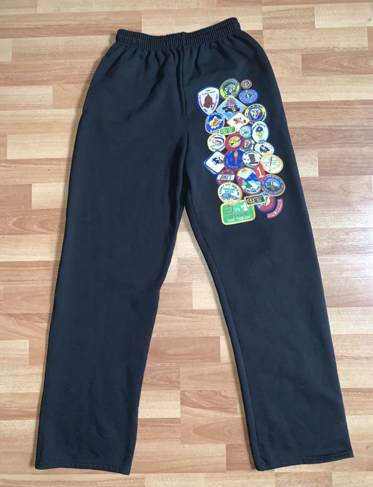 Japanese Brand Grey Boyscout Patchwork Sweatpants Size US 36 / EU 52 - 2 Thumbnail