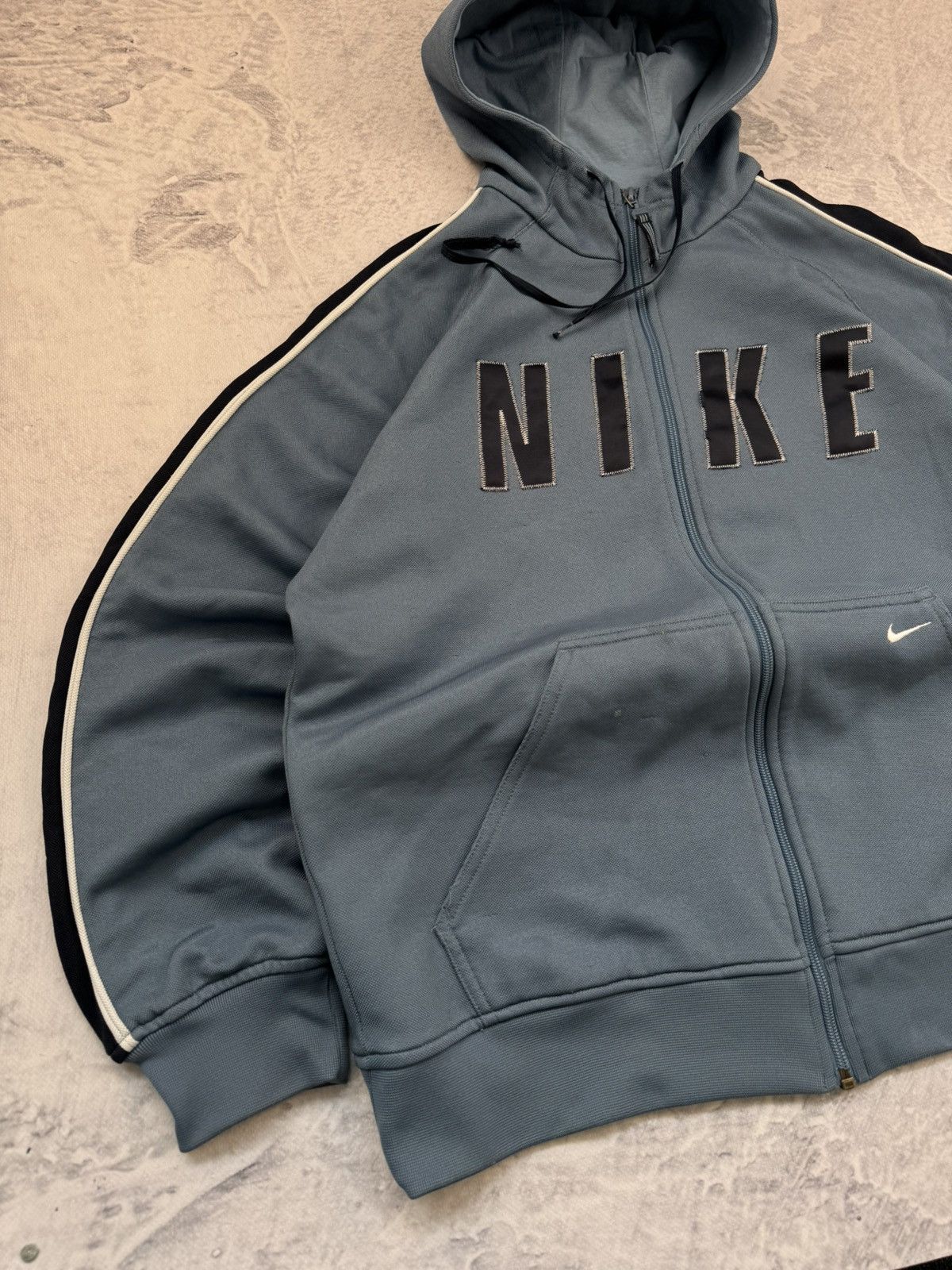 Nike × Vintage NIKE VINTAGE CENTER LOGO OVERSIZE BOXY HOODIE Size US L / EU 52-54 / 3 - 2 Thumbnail