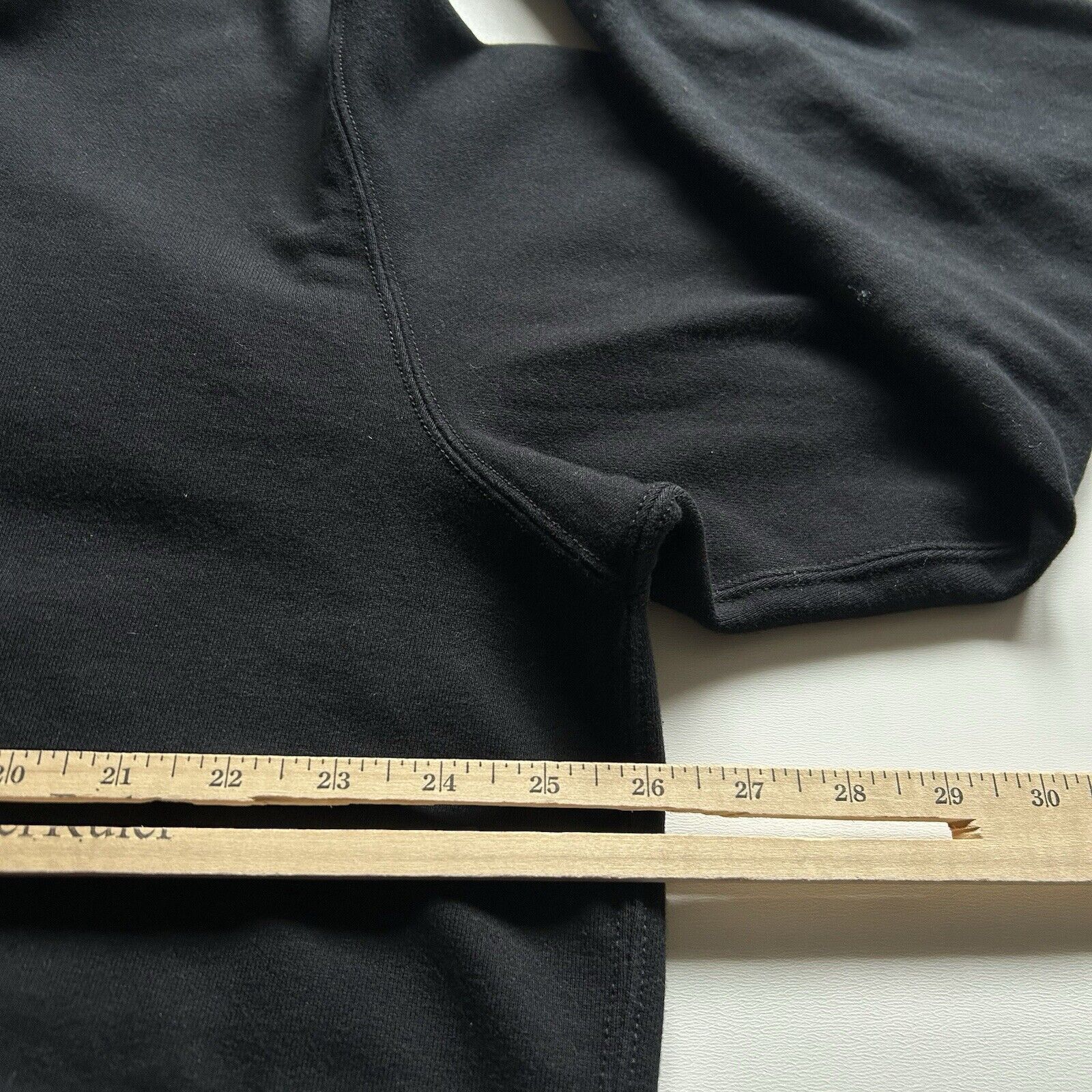 Uniqlo Uniqlo Black Blank Basic Zip Up Hoodie Men's XL Black Faded Size US XL / EU 56 / 4 - 4 Thumbnail
