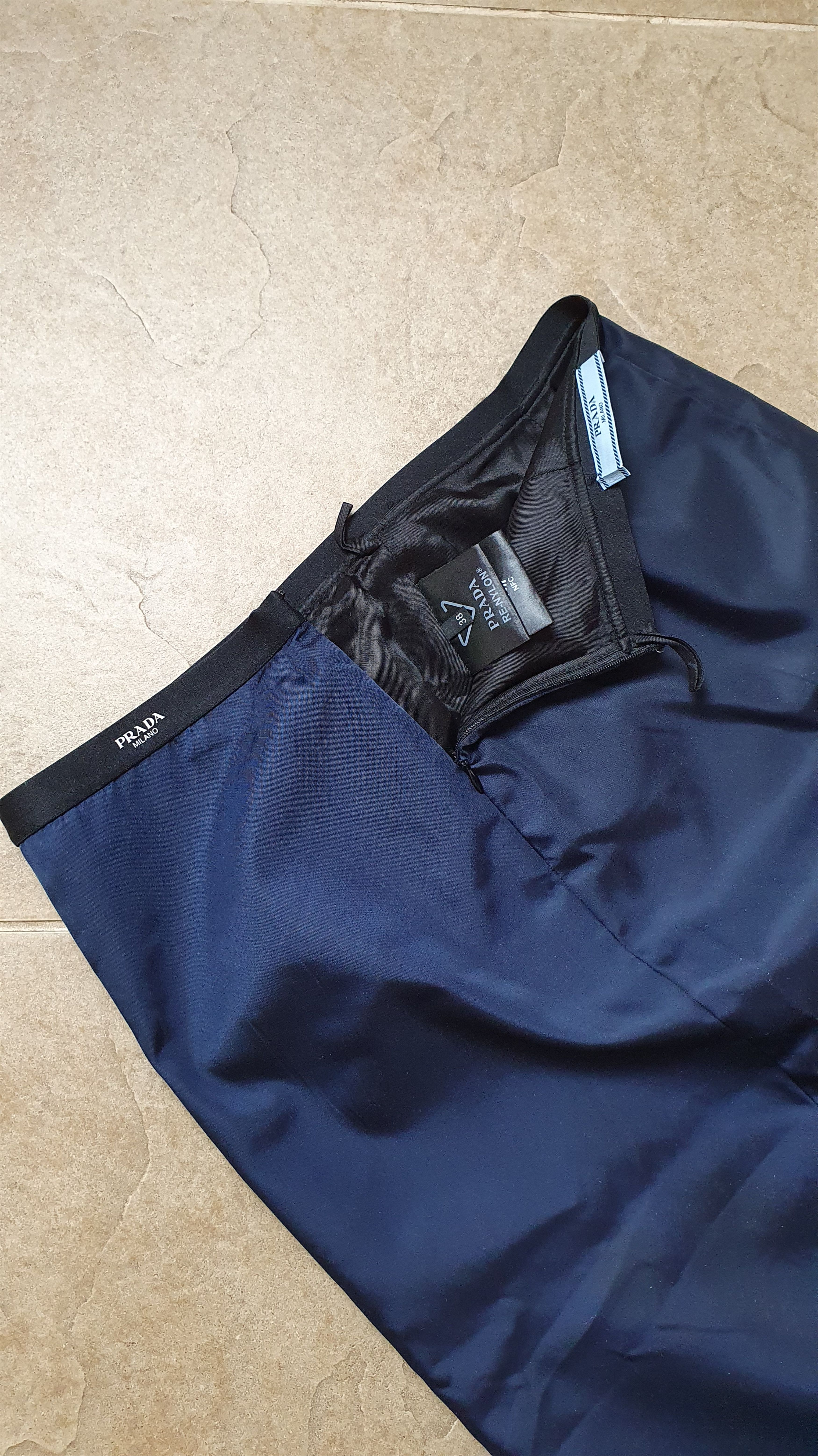 Prada Vintage women's re-nylon skirt PRADA blue skirt size 38 Size 38" / US 16 / IT 52 - 17 Thumbnail