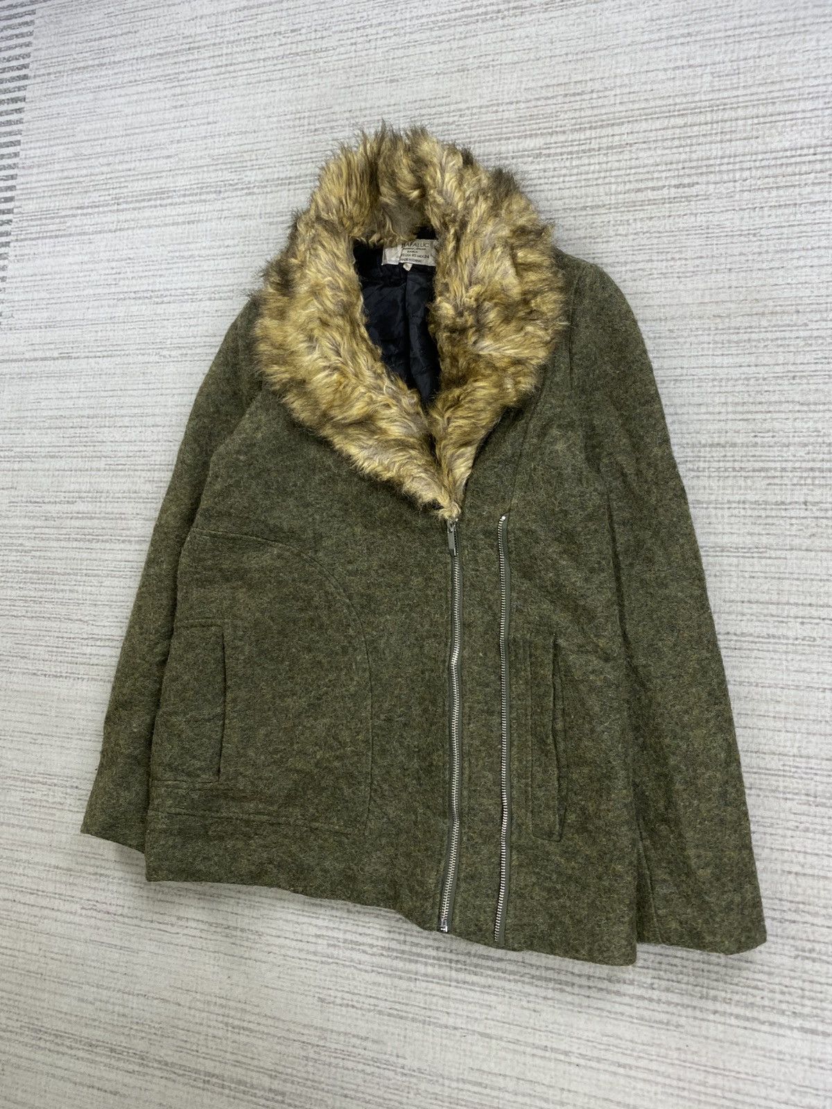 Japanese Brand × Vintage × Zara Vintage Trafaluc By Zara Faux Fur Wool Coat Jacket Size M / US 6-8 / IT 42-44 - 4 Thumbnail