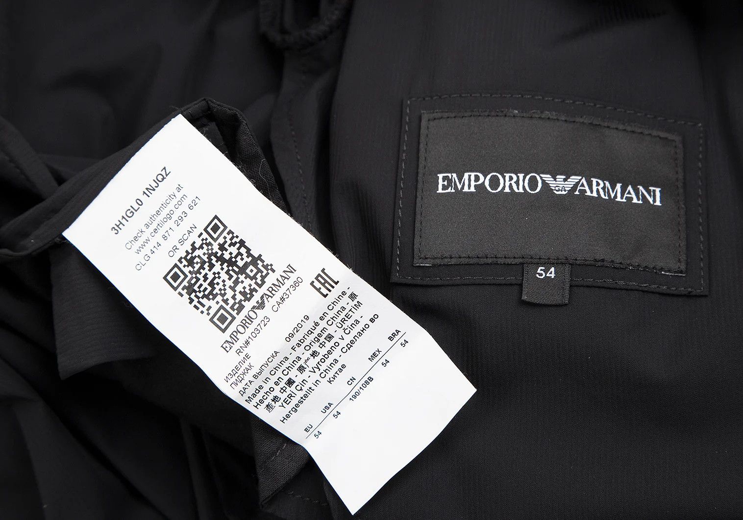 Emporio Armani Stretch Zip Jacket in Black Size 54 Size US L / EU 52-54 / 3 - 19 Thumbnail