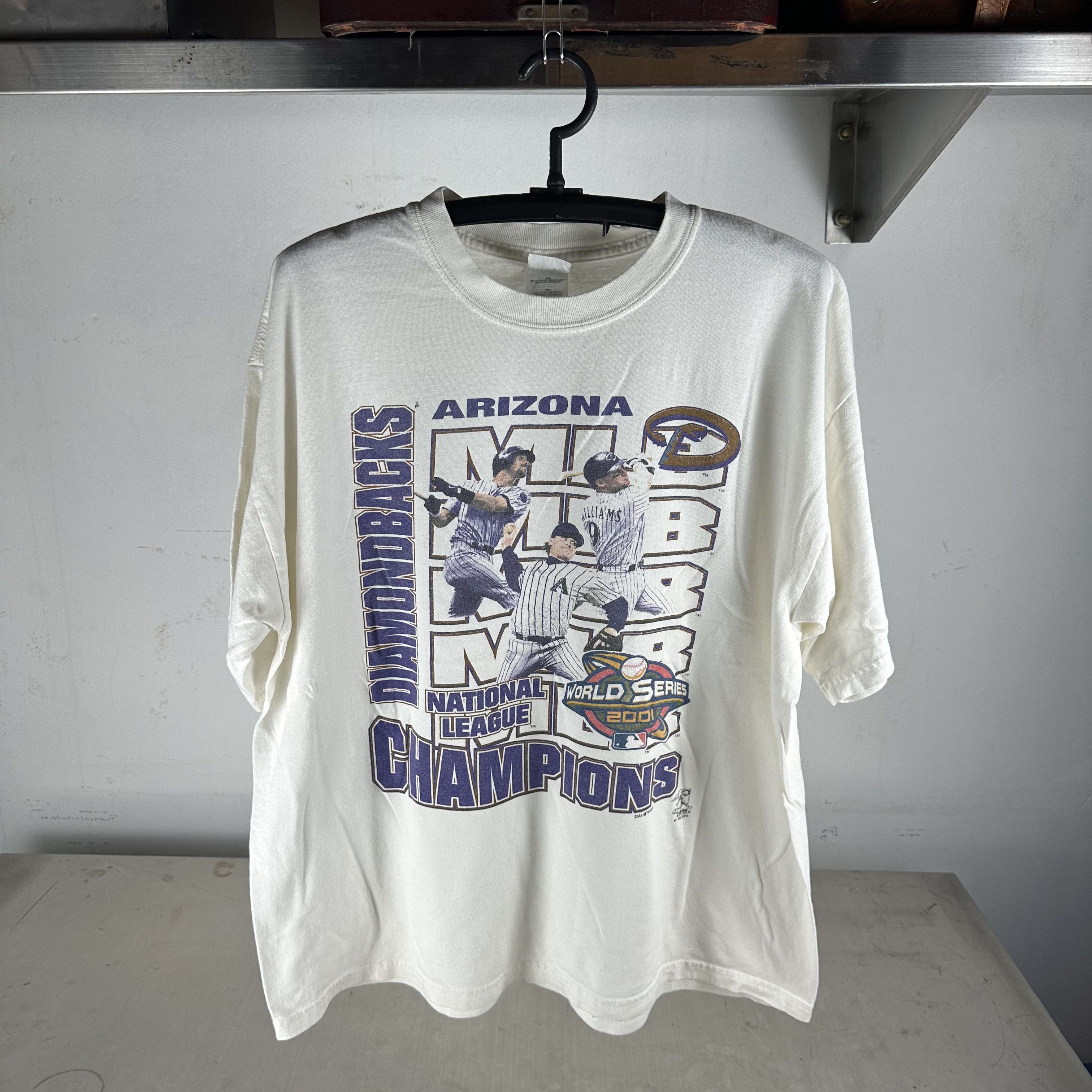 Vintage 2001 Arizona Diamondbacks MLB World Champions T-Shirt Size US XL / EU 56 / 4 - 1 Thumbnail