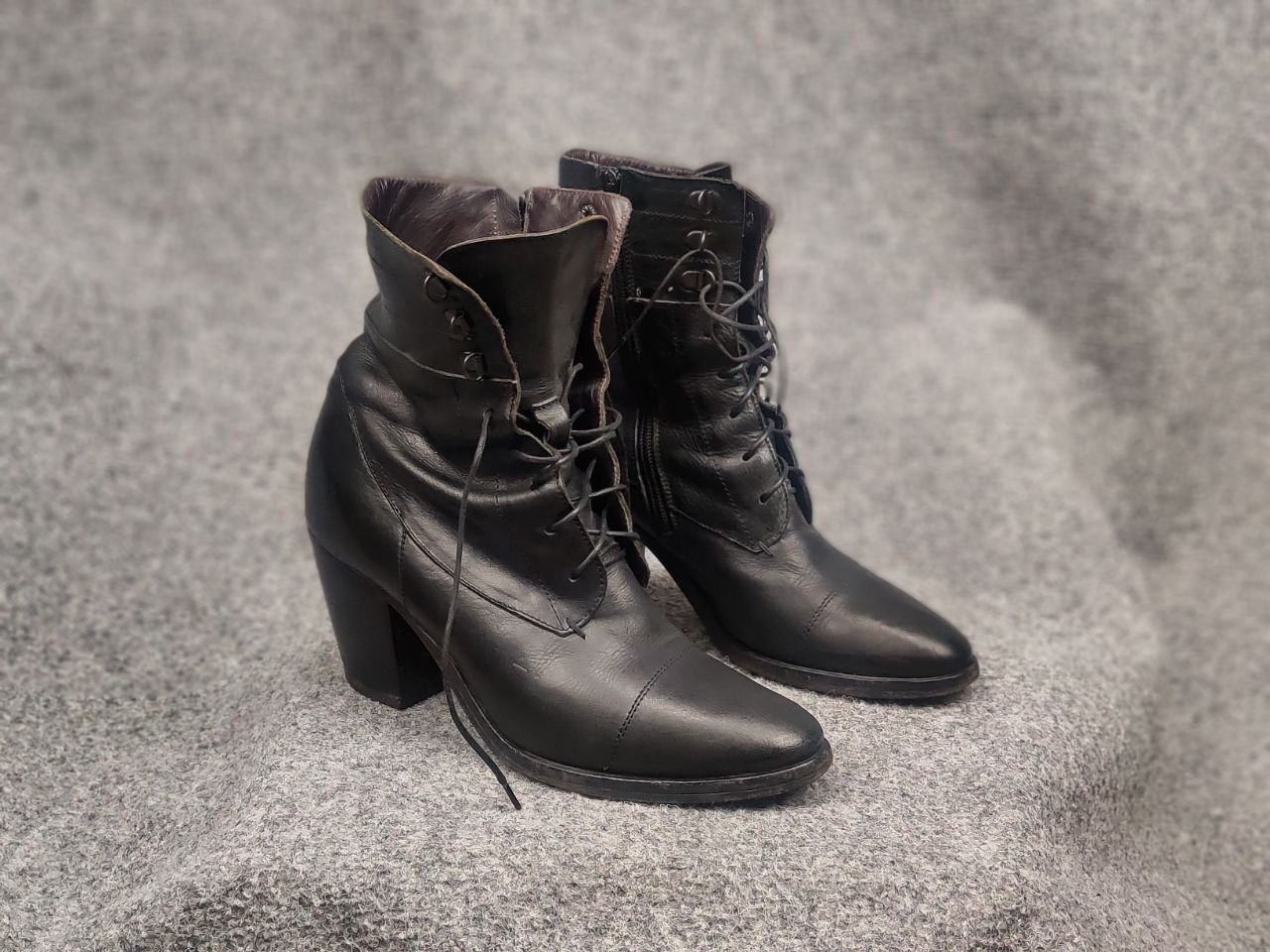 MoMA Moma Design Lace up zip Black leather Ankle heeled Boots Size US 10 / IT 40 - 3 Thumbnail