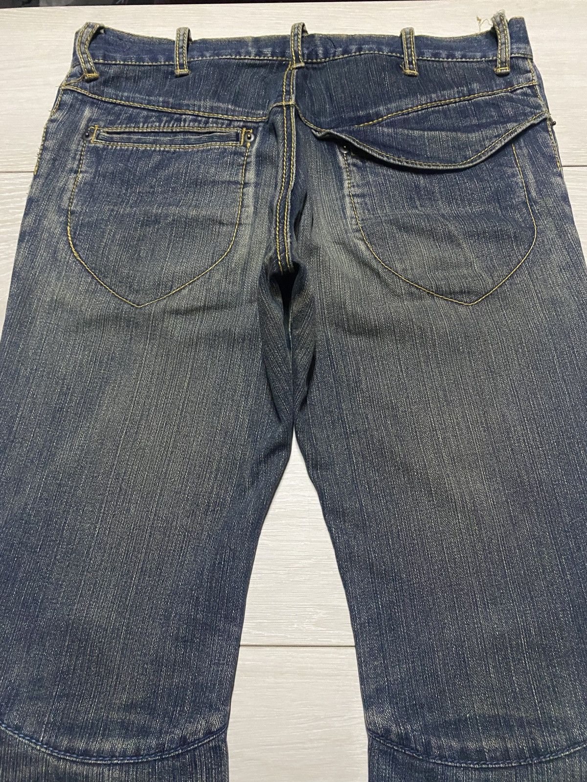 Japanese Brand Vintage Japanese Brand Mud Wash Curve Leg Slim Jeans Size US 33 - 4 Thumbnail
