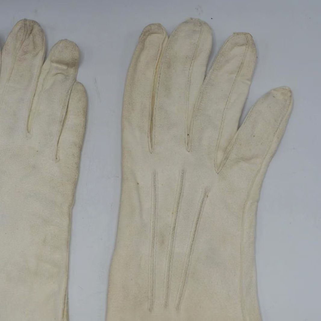 MCM VINTAGE Boyce Lazarus Fashion Gloves White Leather Size 7-1/2 MCM Size ONE SIZE - 2 Thumbnail
