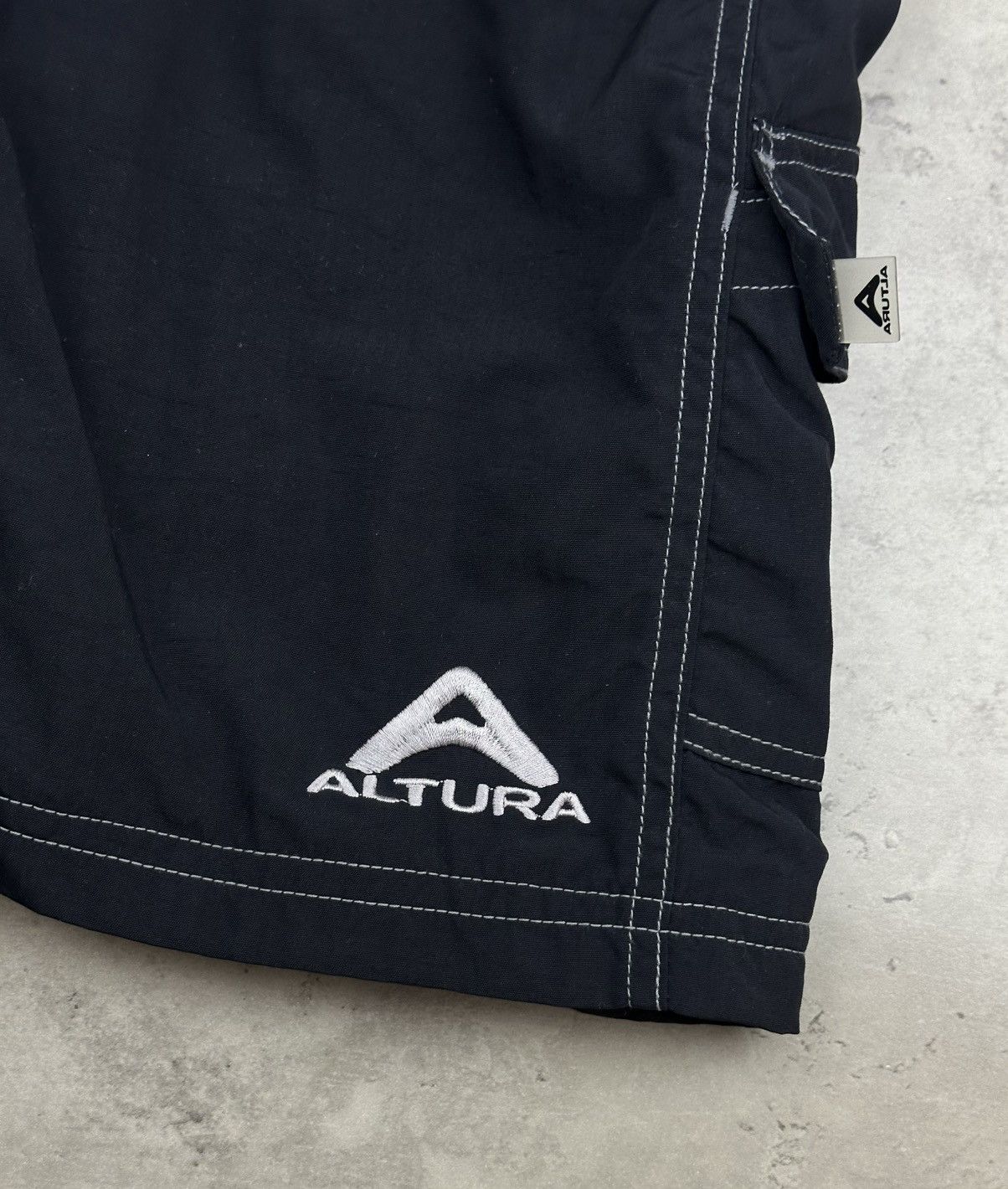 Rapha Altura MTB Cycling Shorts Men's Size L Black Mountain Bike Size US 34 / EU 50 - 7 Thumbnail