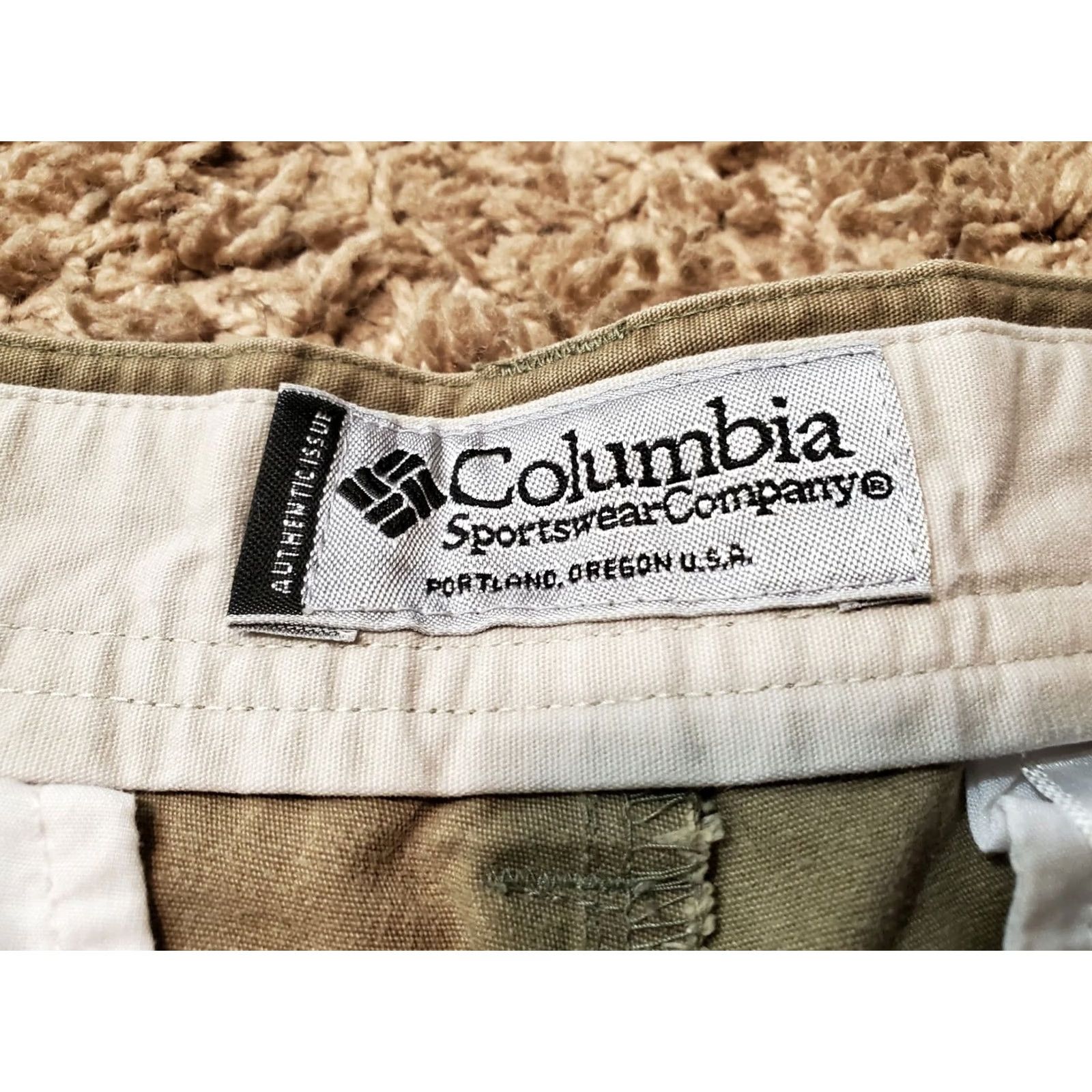 Vintage Columbia Cargo Shorts Mens Size 38 Inseam 10 Beige Khaki Pockets Casual Outdoor Cotton Knit Front Flat Front Regular Size US 38 / EU 54 - 2 Thumbnail