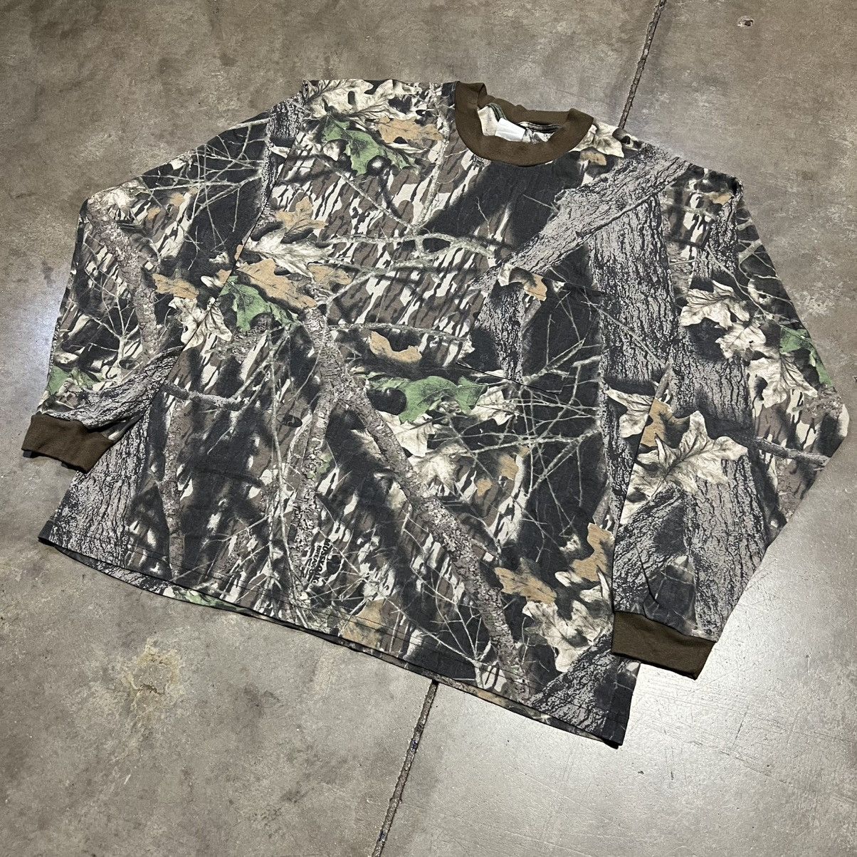 Realtree Vintage 90s RealTree Long Sleeve Shirt Pocket Tee Ringer USA Size US XXL / EU 58 / 5 - 2 Thumbnail