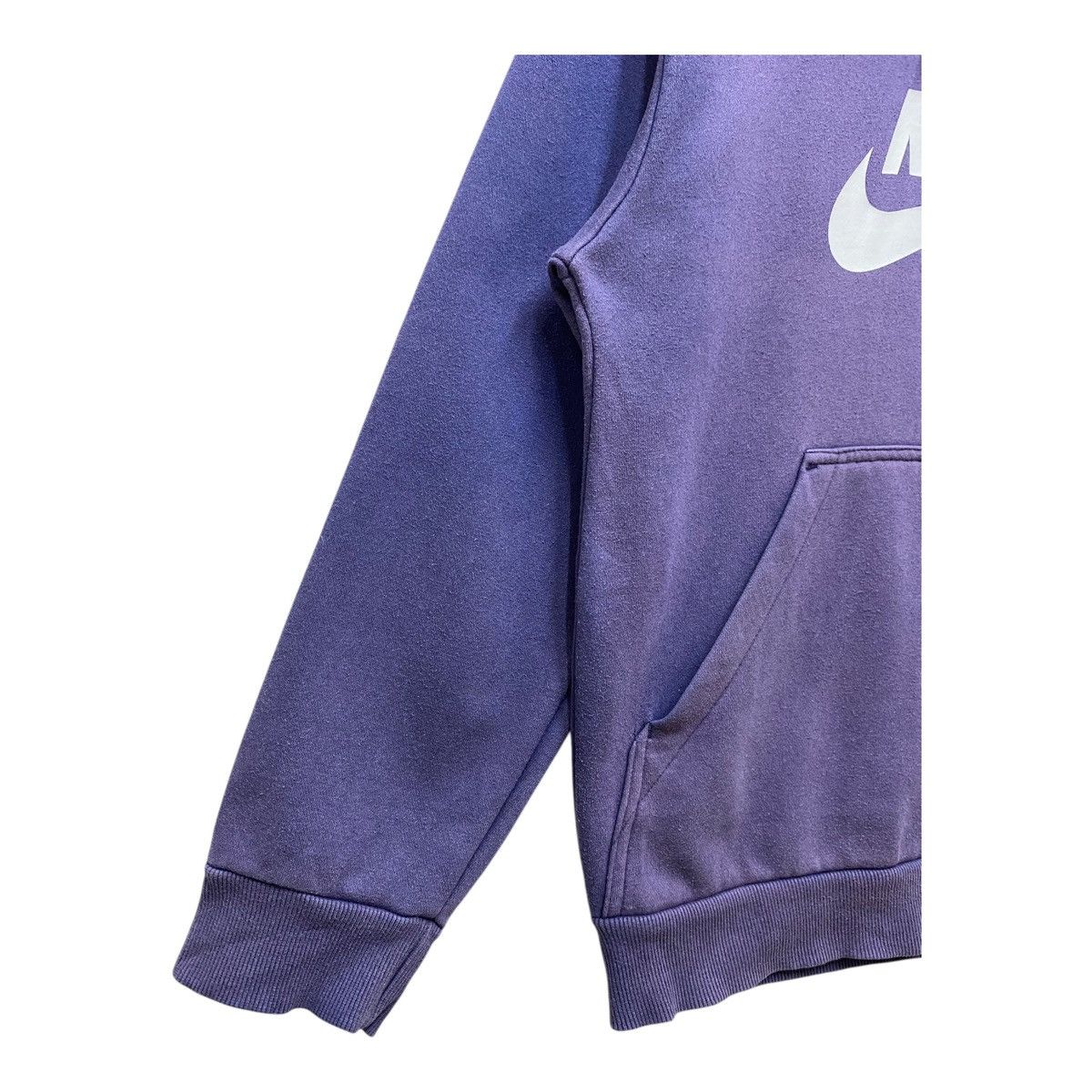 Nike SB Vintage Nike SB Hoodie Faded Purple Center Logo Size S Size US S / EU 44-46 / 1 - 3 Thumbnail